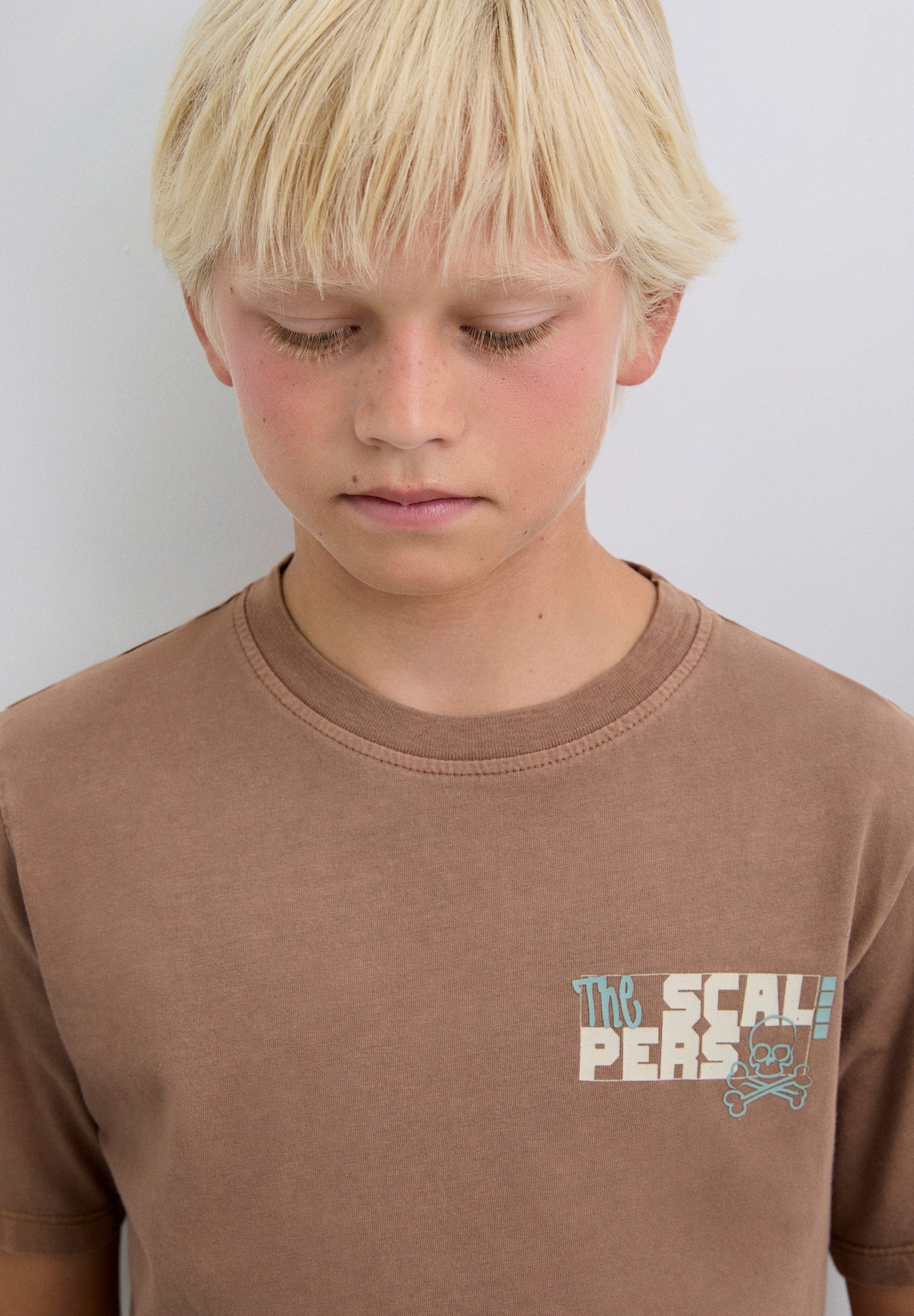 T-SHIRT WITH LOGO PRINT