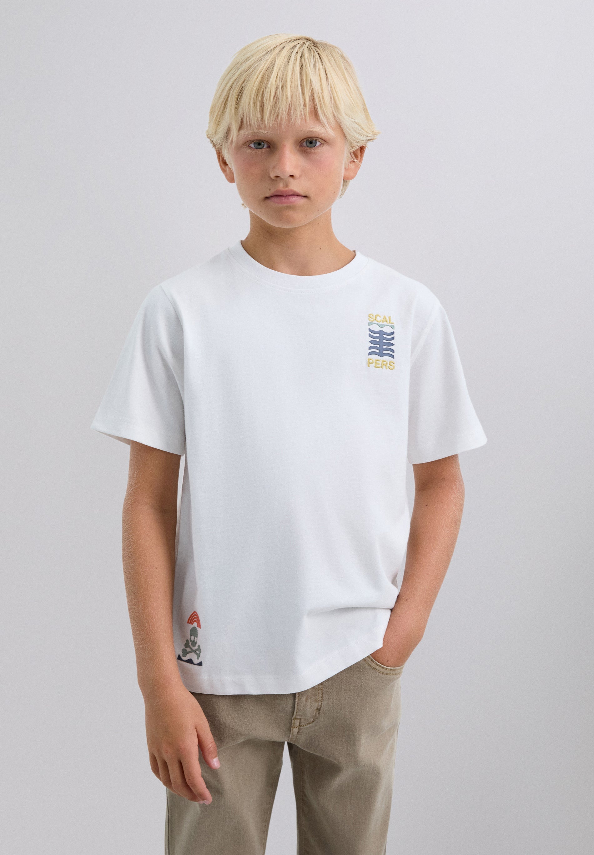 T-SHIRT WITH LOGO PRINT