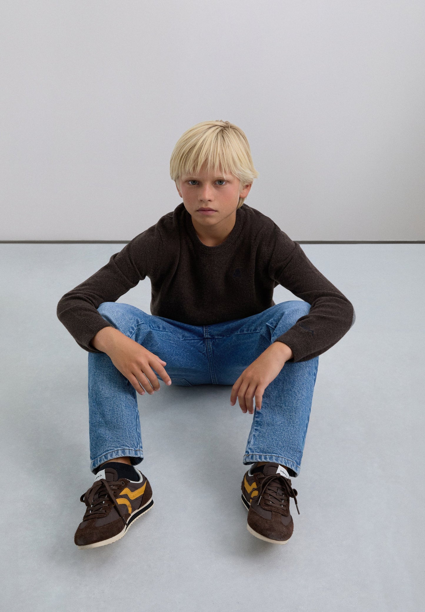 WOLLEN TRUI DOODSHOOFD