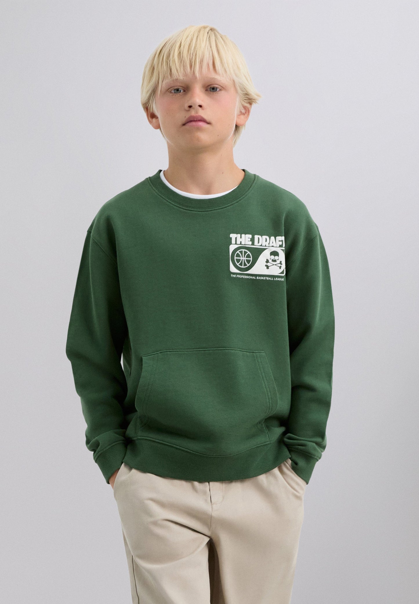 BASKETBALL PRINT SWEATSHIRT