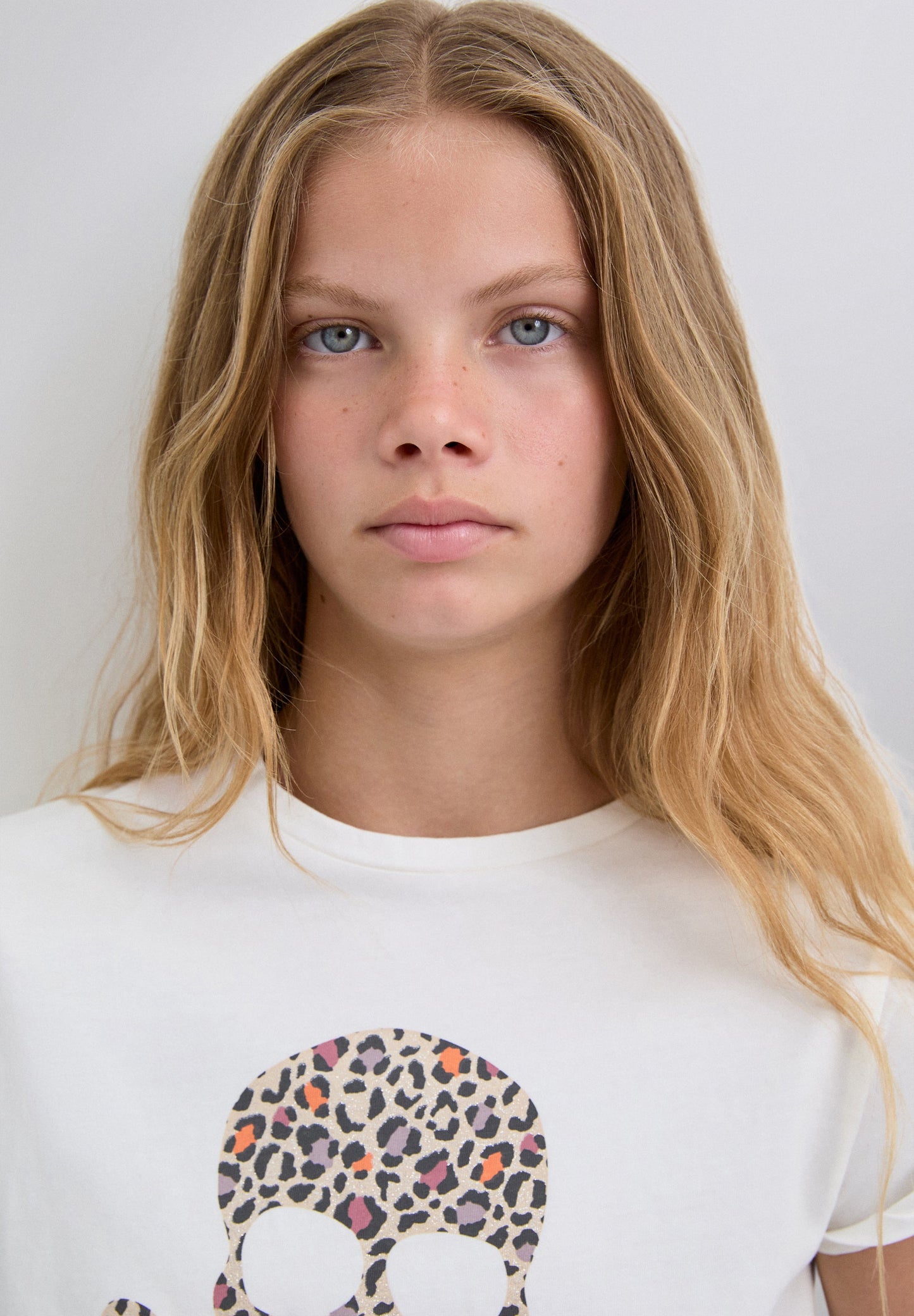 T-SHIRT WITH SKULL PRINT