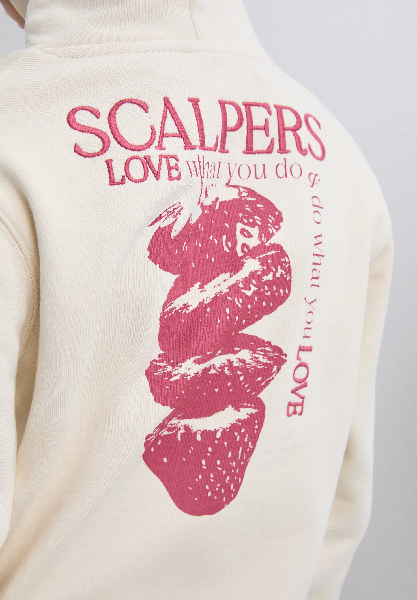 HOODIE WITH EMBROIDERED SKULL