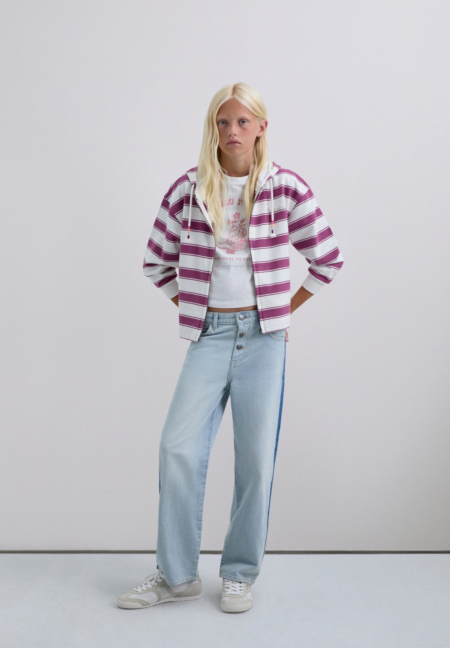 STRIPED HOODIE WITH SKULL