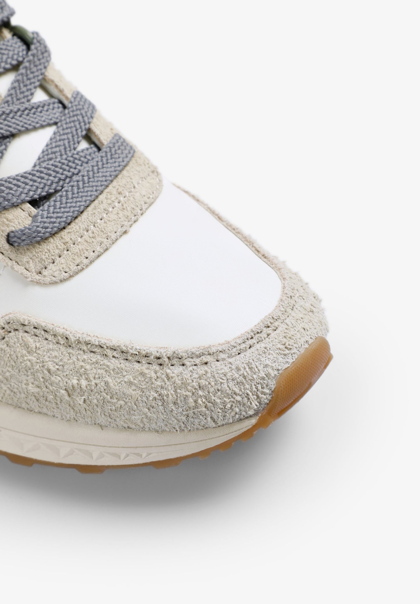 CONTRAST SKULL SNEAKERS