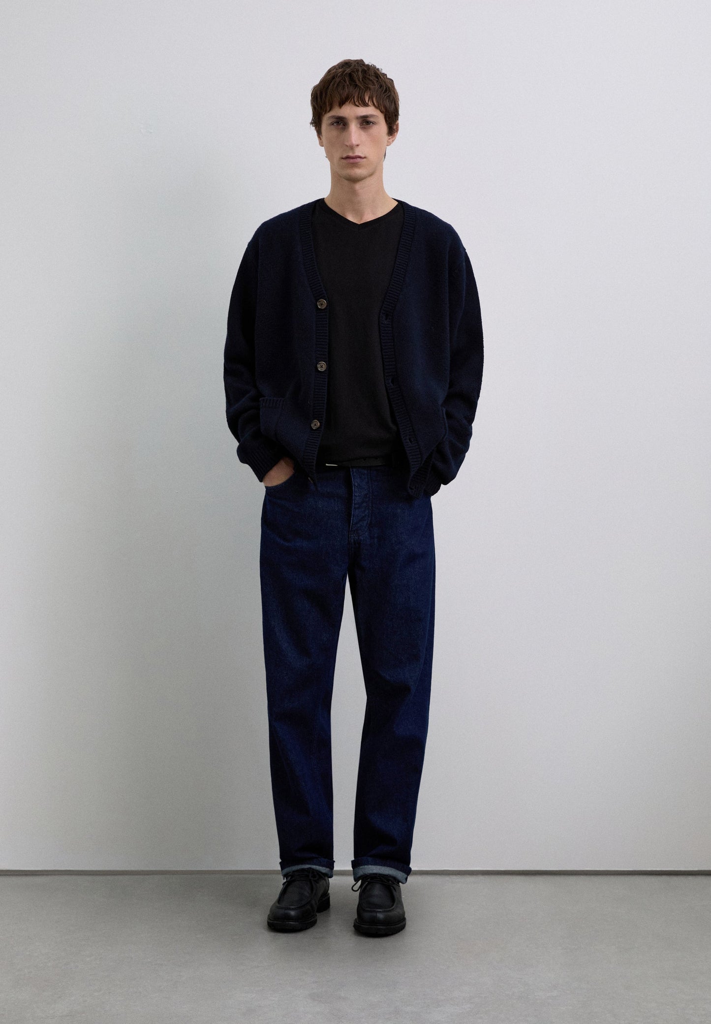 CAMISETA CALAVERA BORDADA TONO