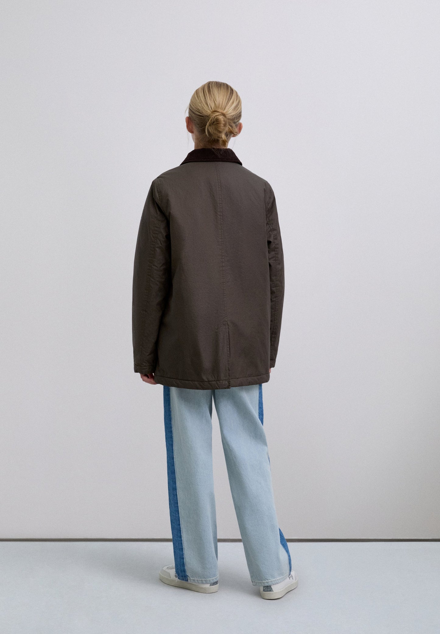 CONTRAST COLLAR JACKET