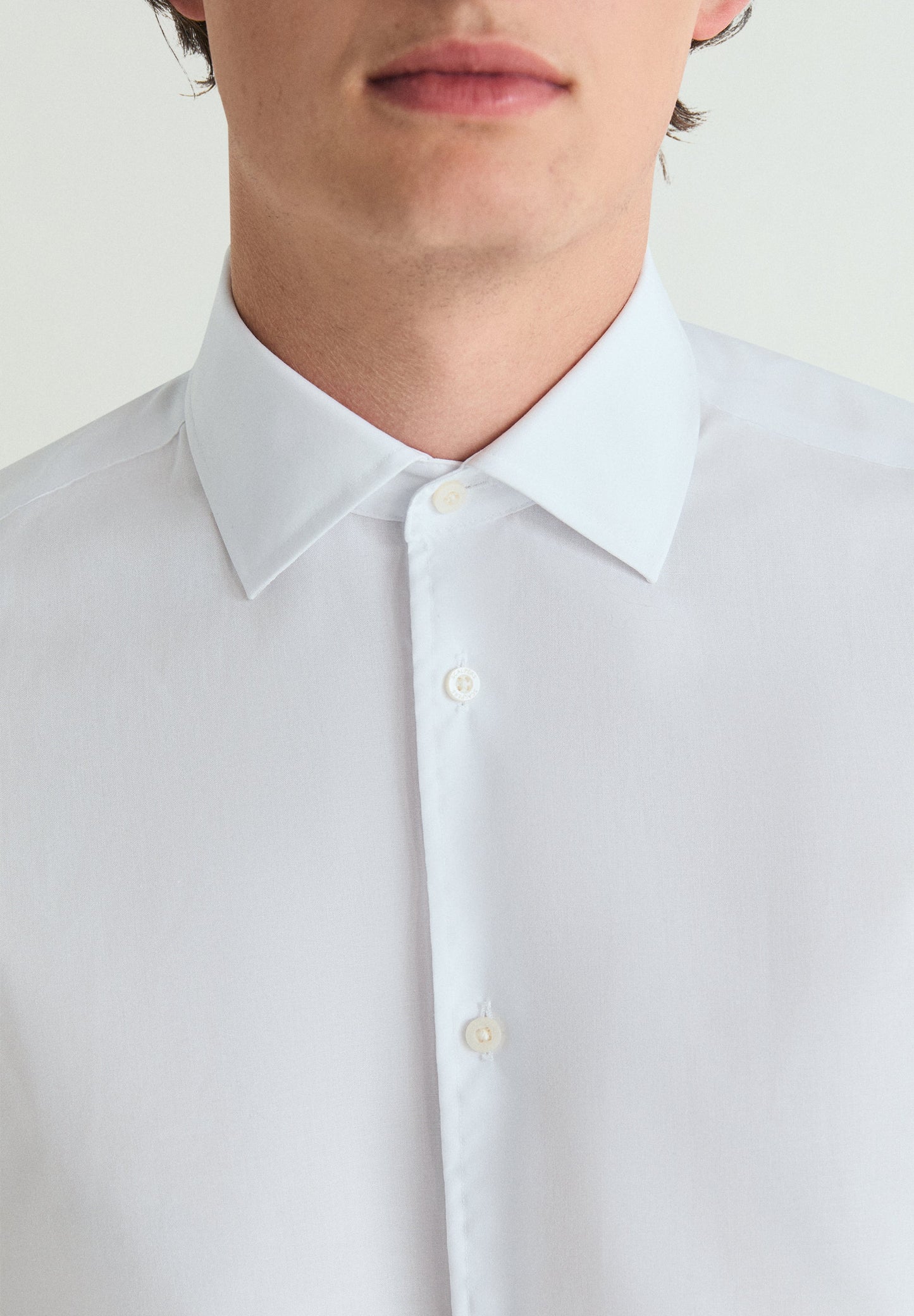 PREMIUM ANTI-WRINKLE DRESS SHIRT