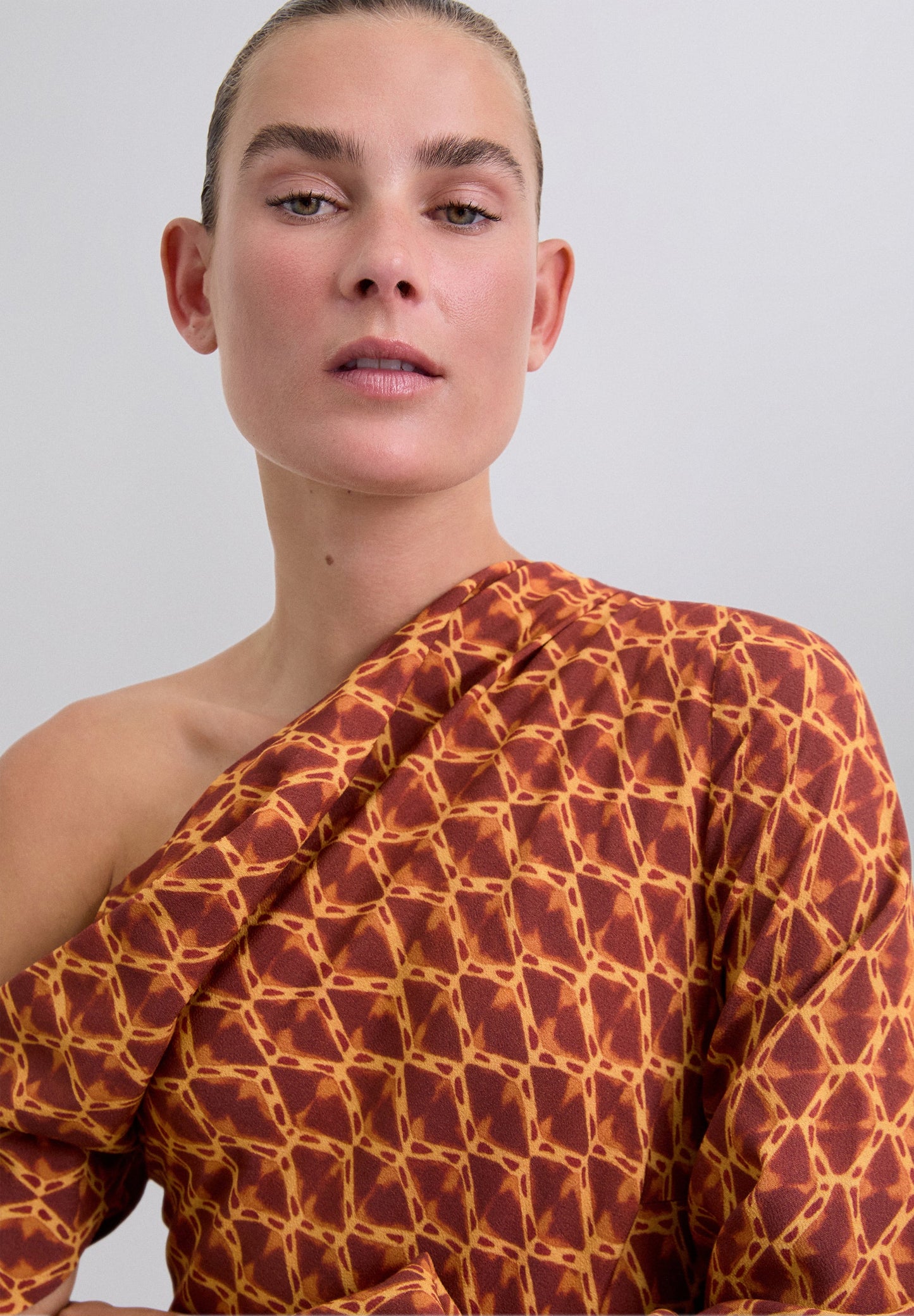 PRINTED ASYMMETRIC NECKLINE DRESS