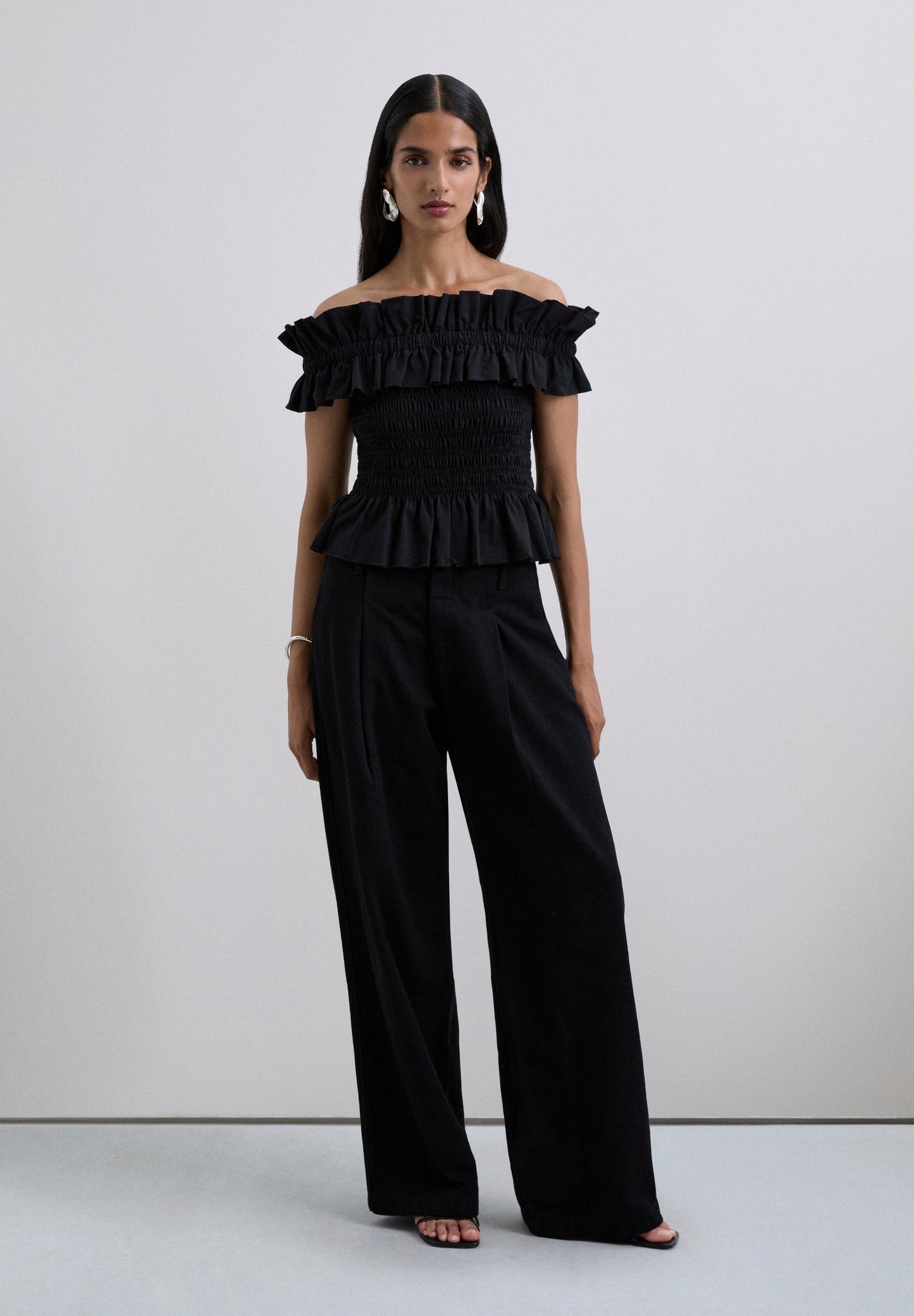 GATHERED RUFFLES TOP