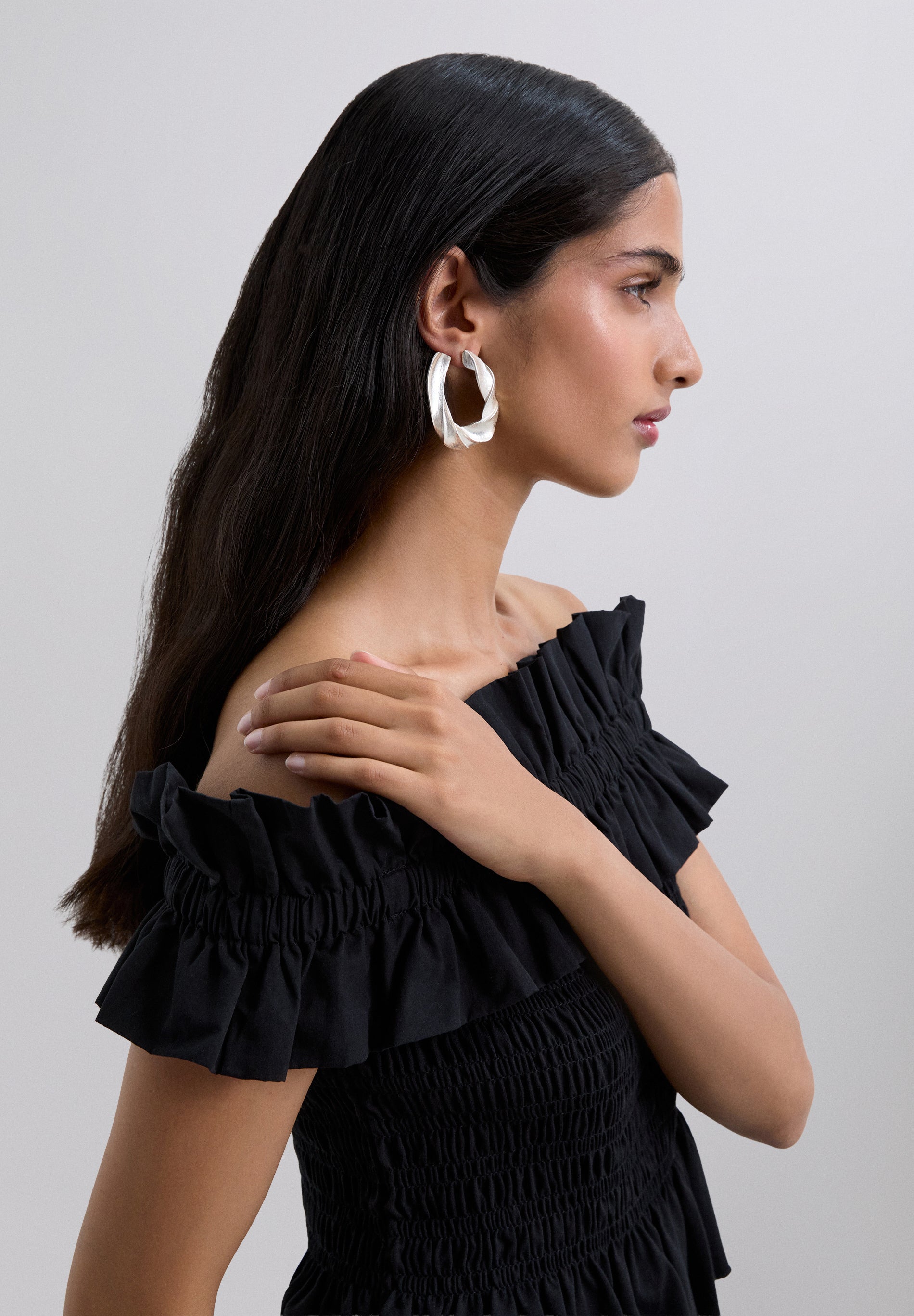 GATHERED RUFFLES TOP