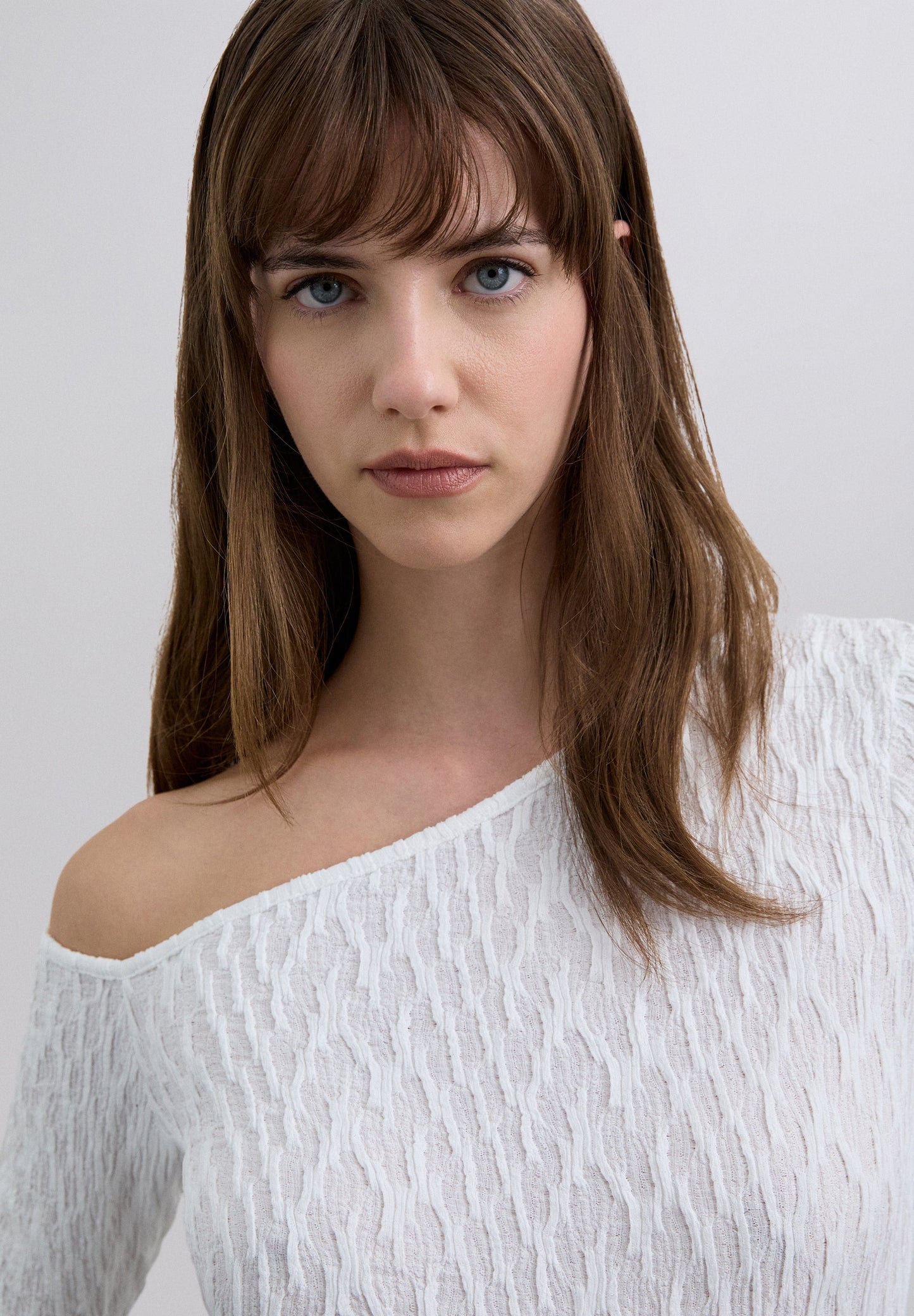 ASYMMETRIC OFF-THE-SHOULDER TOP