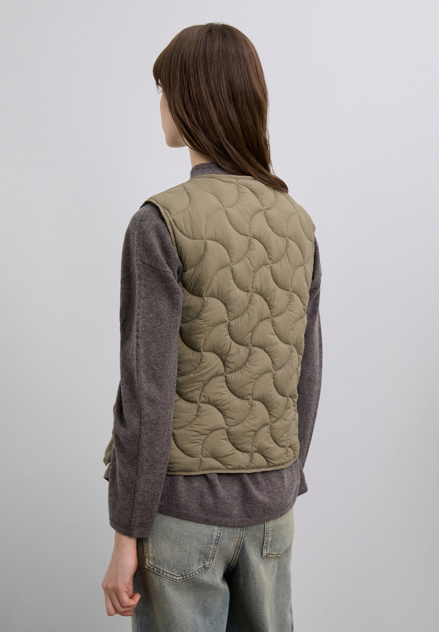 REGULAR FIT QUILTED GILET