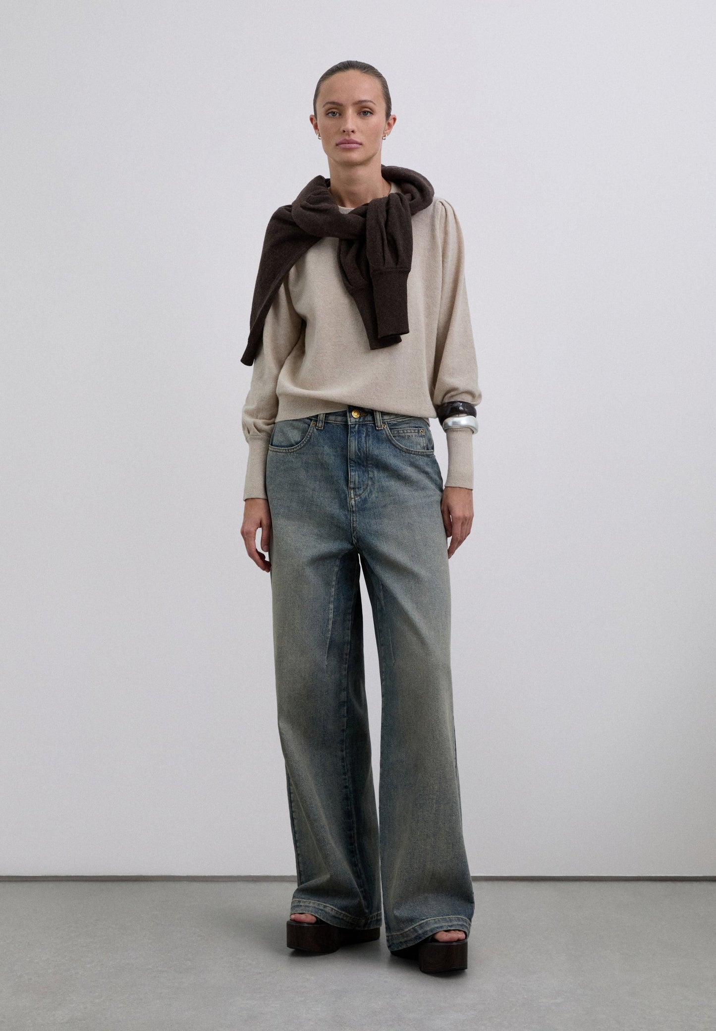 SWEATER WITH PUFFED SLEEVES