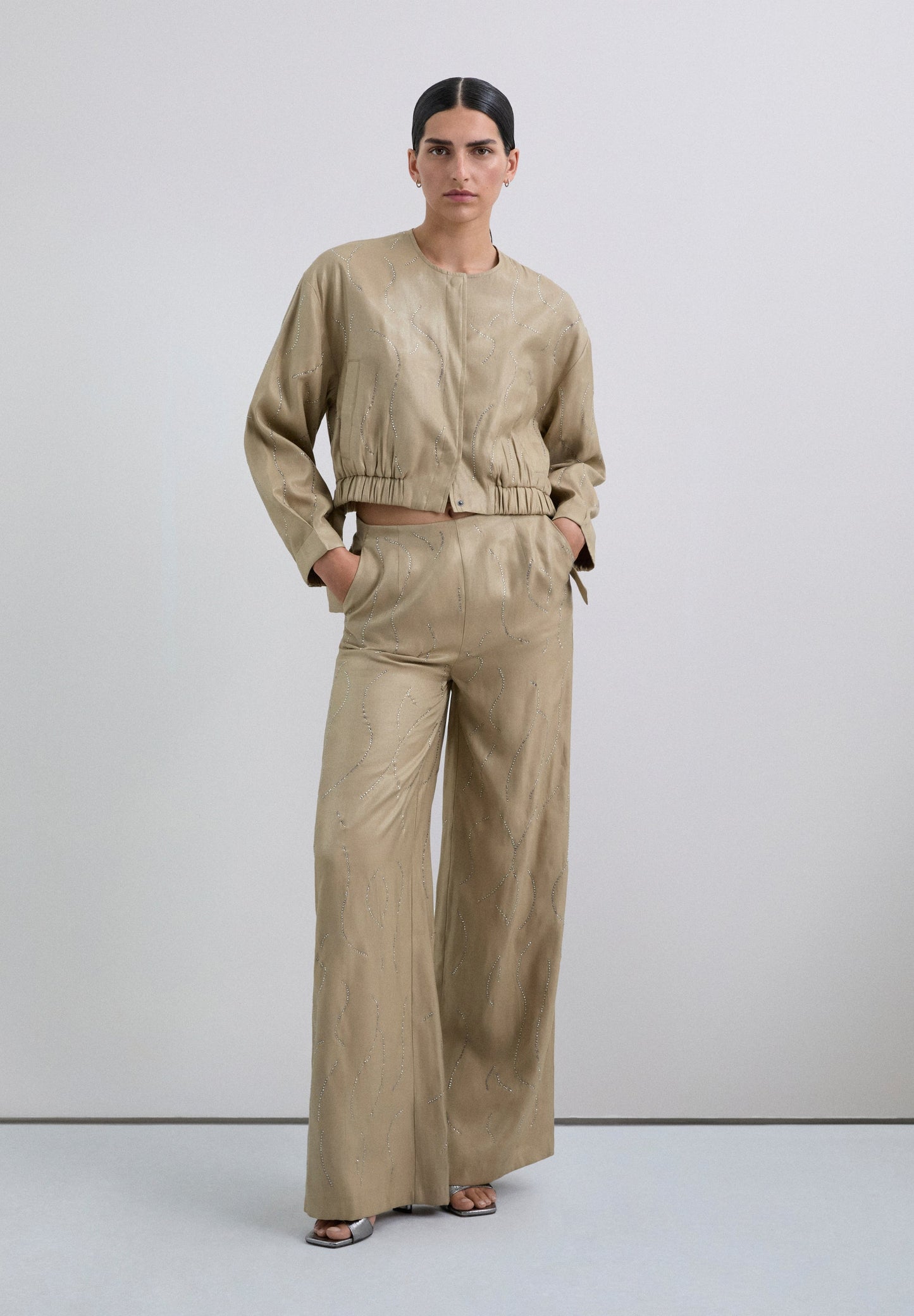 FLOWING TROUSERS WITH RHINESTONES