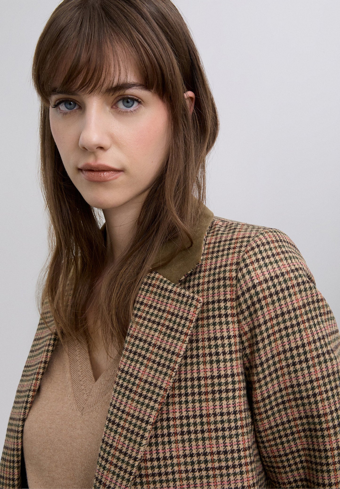 BLAZER WITH CONTRAST DETAILS