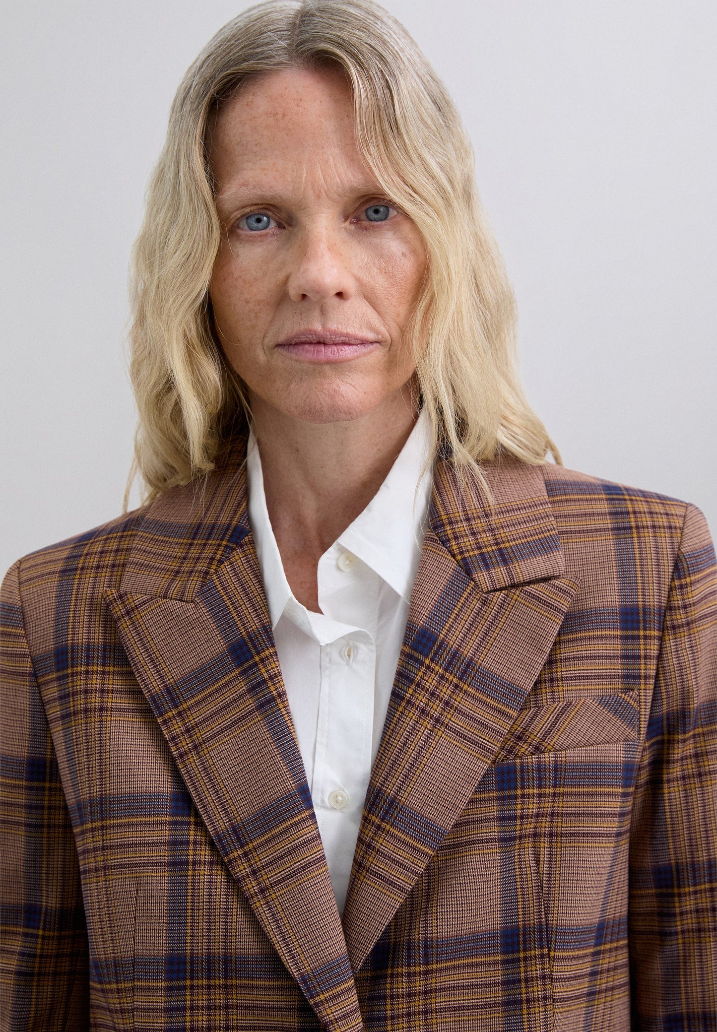 SHORT CHECKED BLAZER