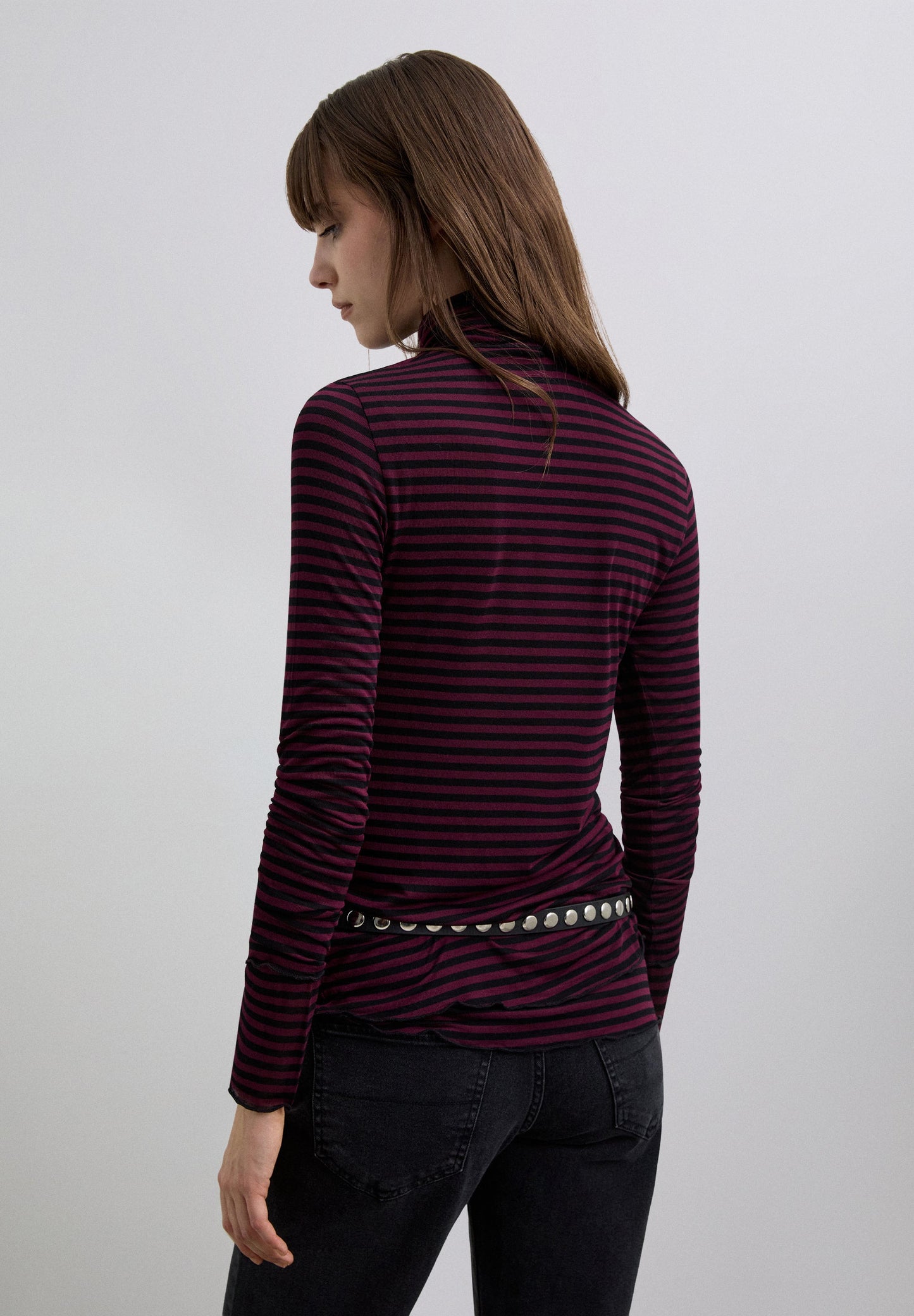 STRIPED LONG SLEEVE T-SHIRT