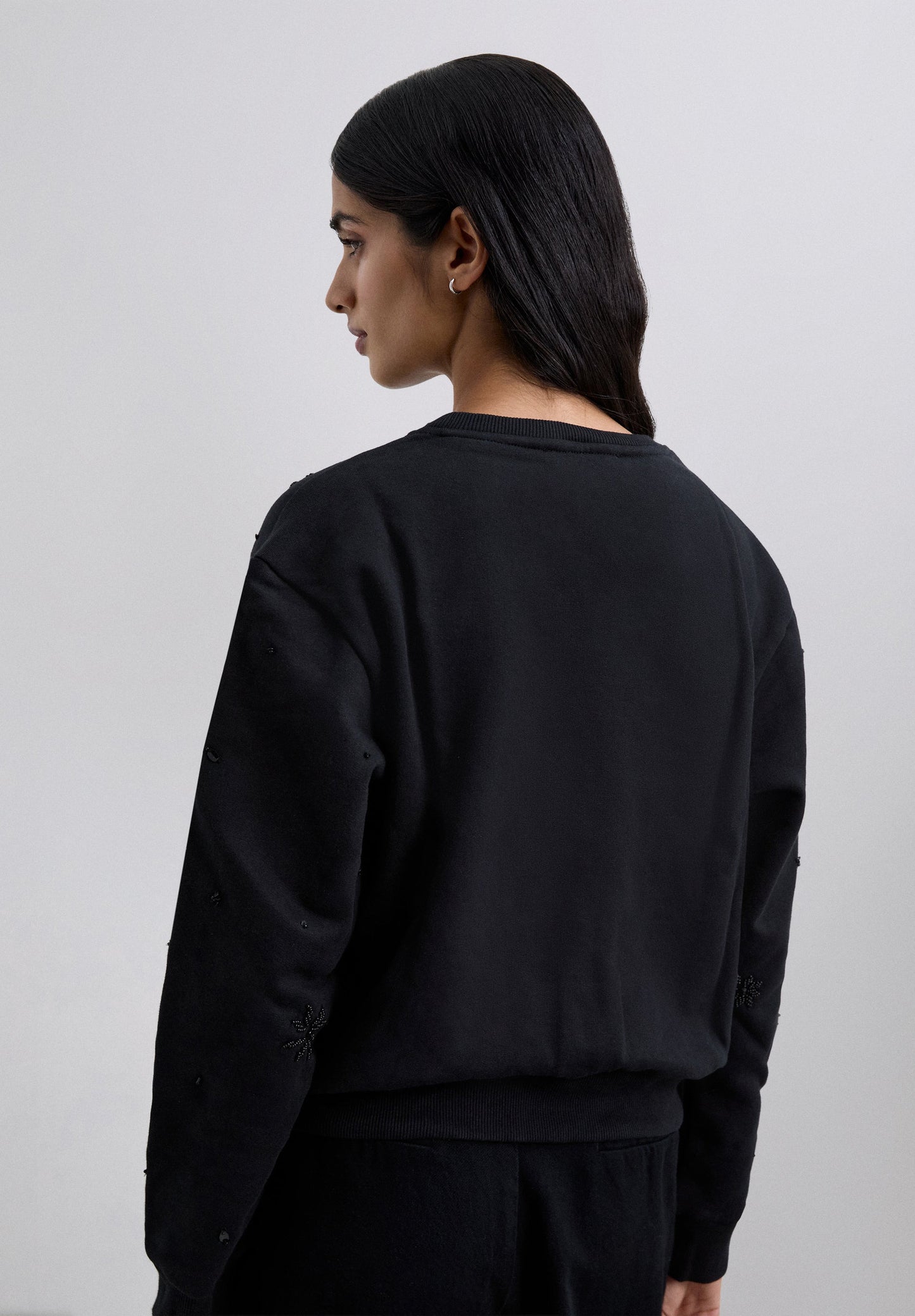 RHINESTONE EMBROIDERED SWEATSHIRT