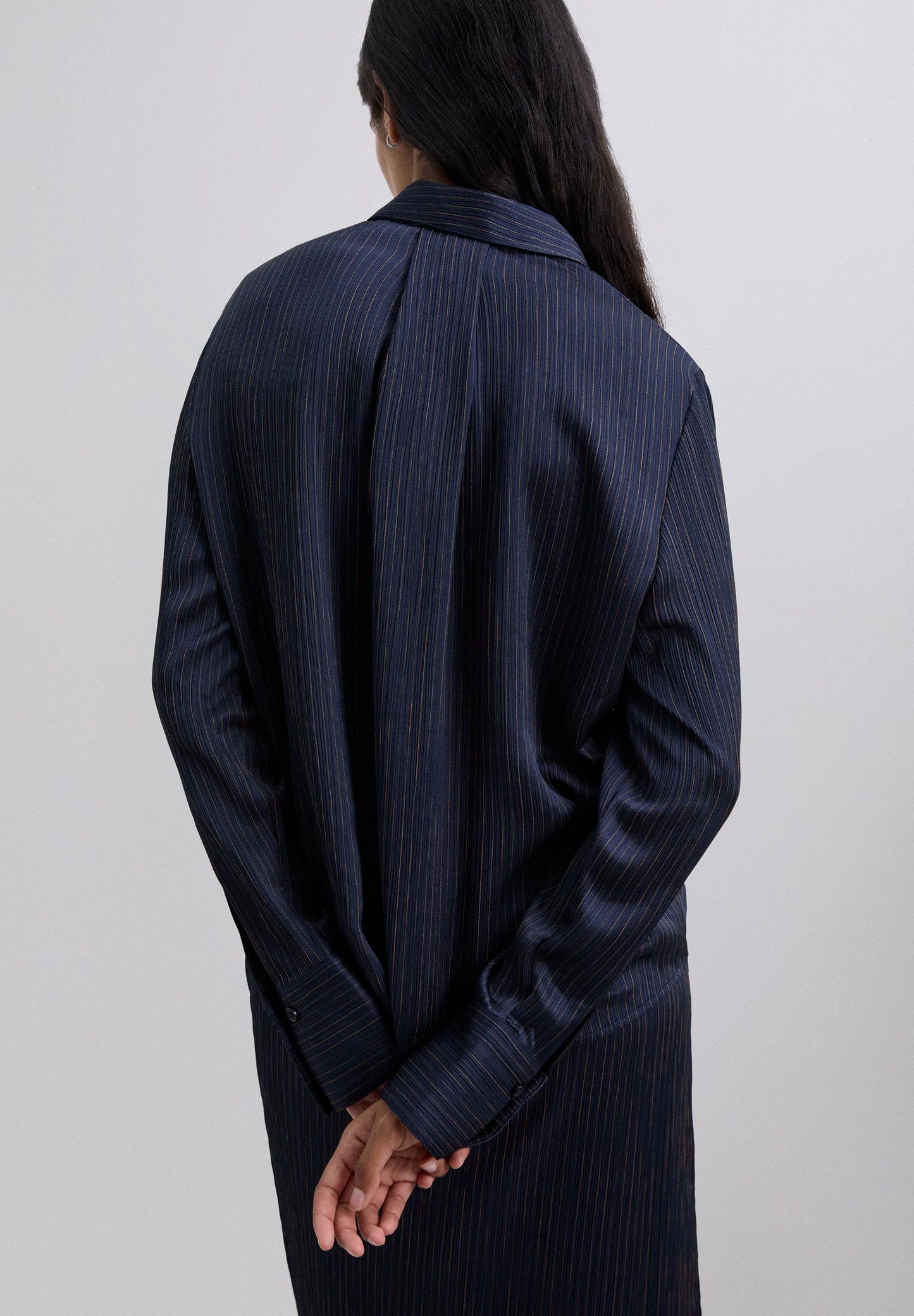 LOOSE-FITTING PINSTRIPE SHIRT
