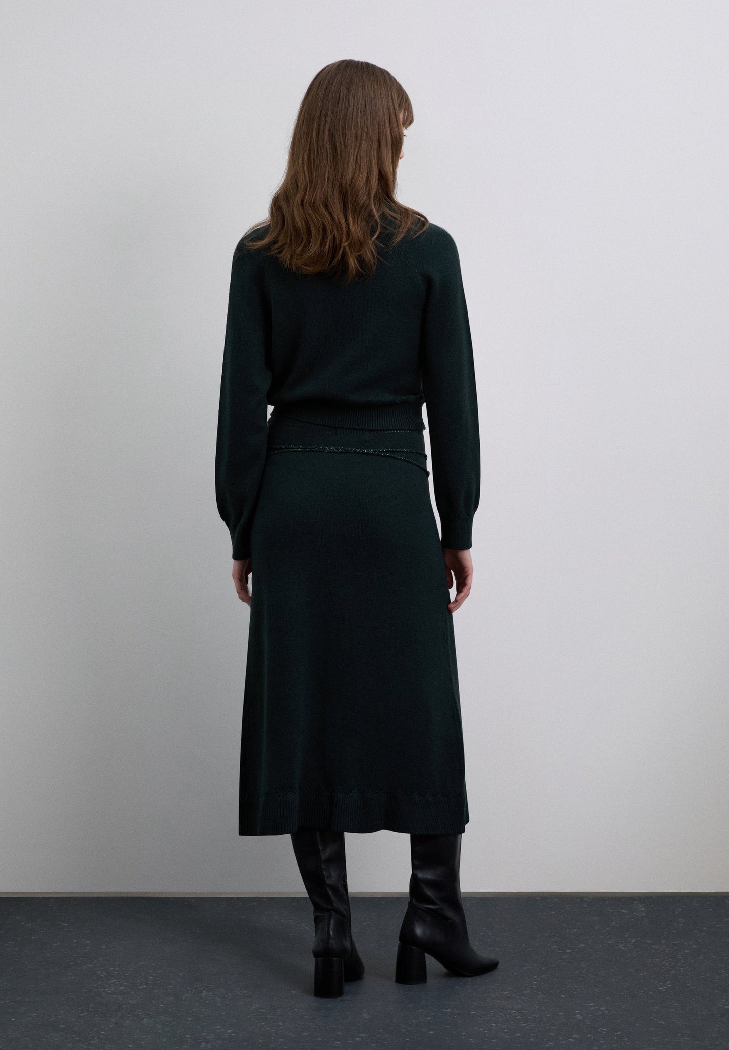 KNIT SKIRT WITH METALLIC DETAIL