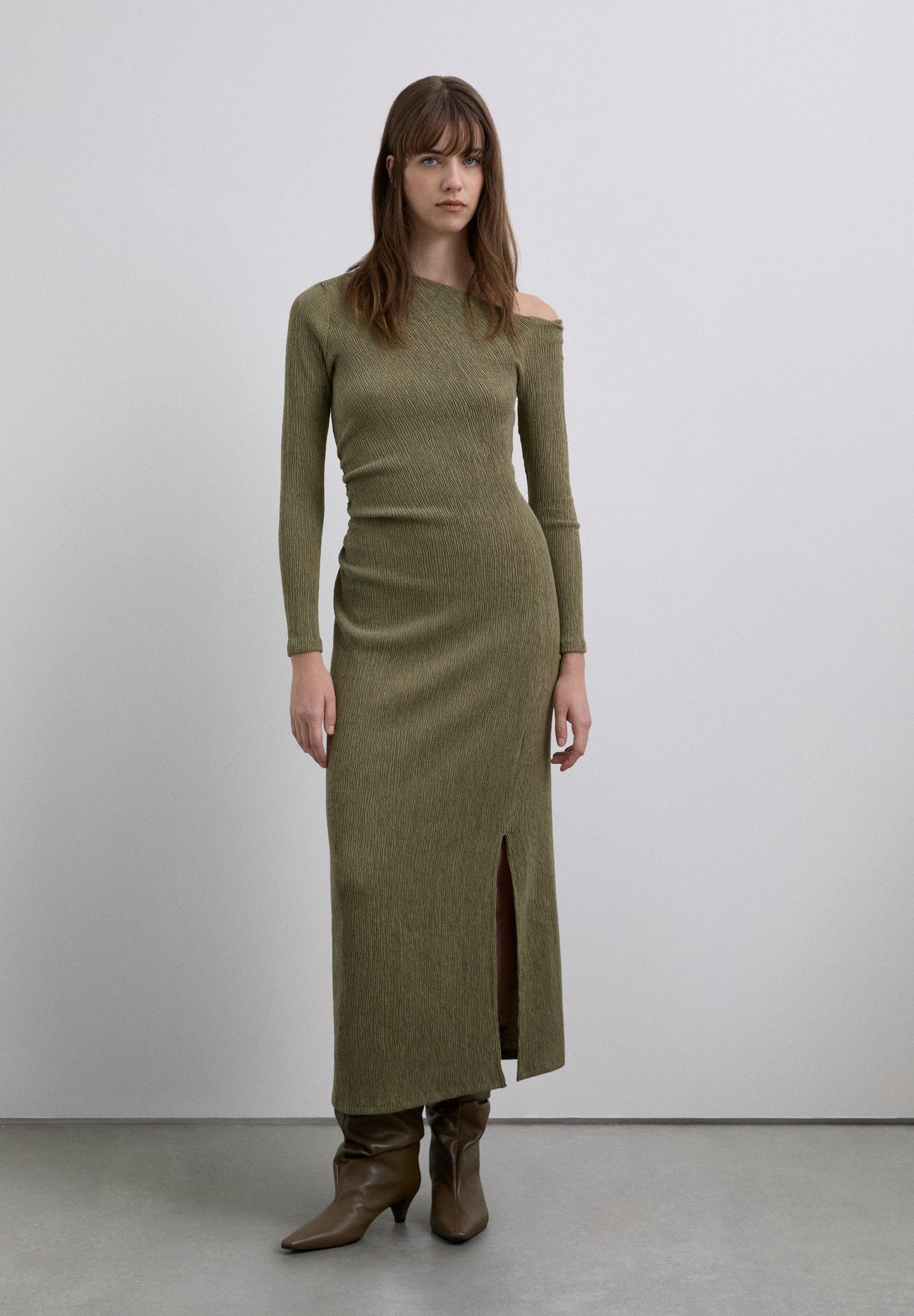 LONG ASYMMETRIC NECKLINE DRESS