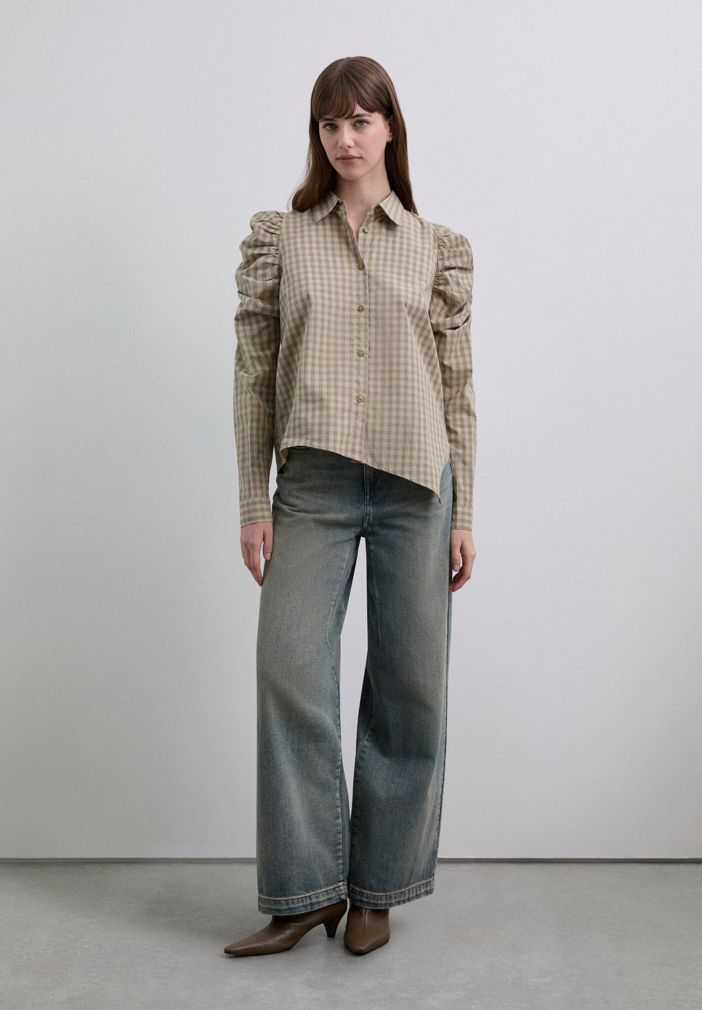 ASYMMETRIC PUFF SLEEVE SHIRT