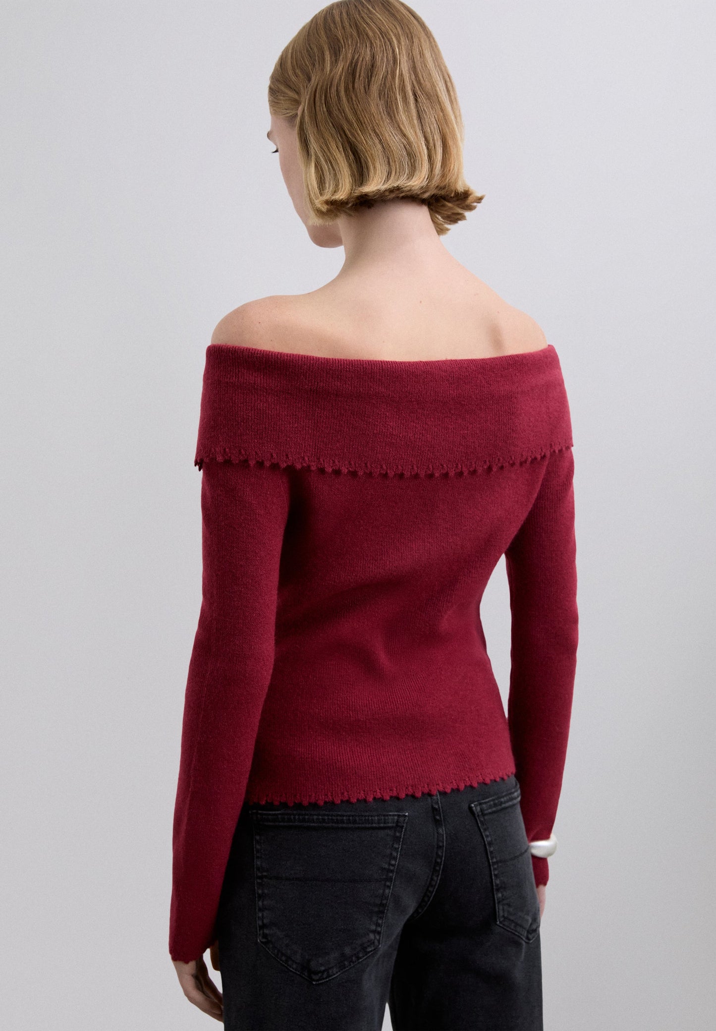 OFF-SHOULDER SWEATER