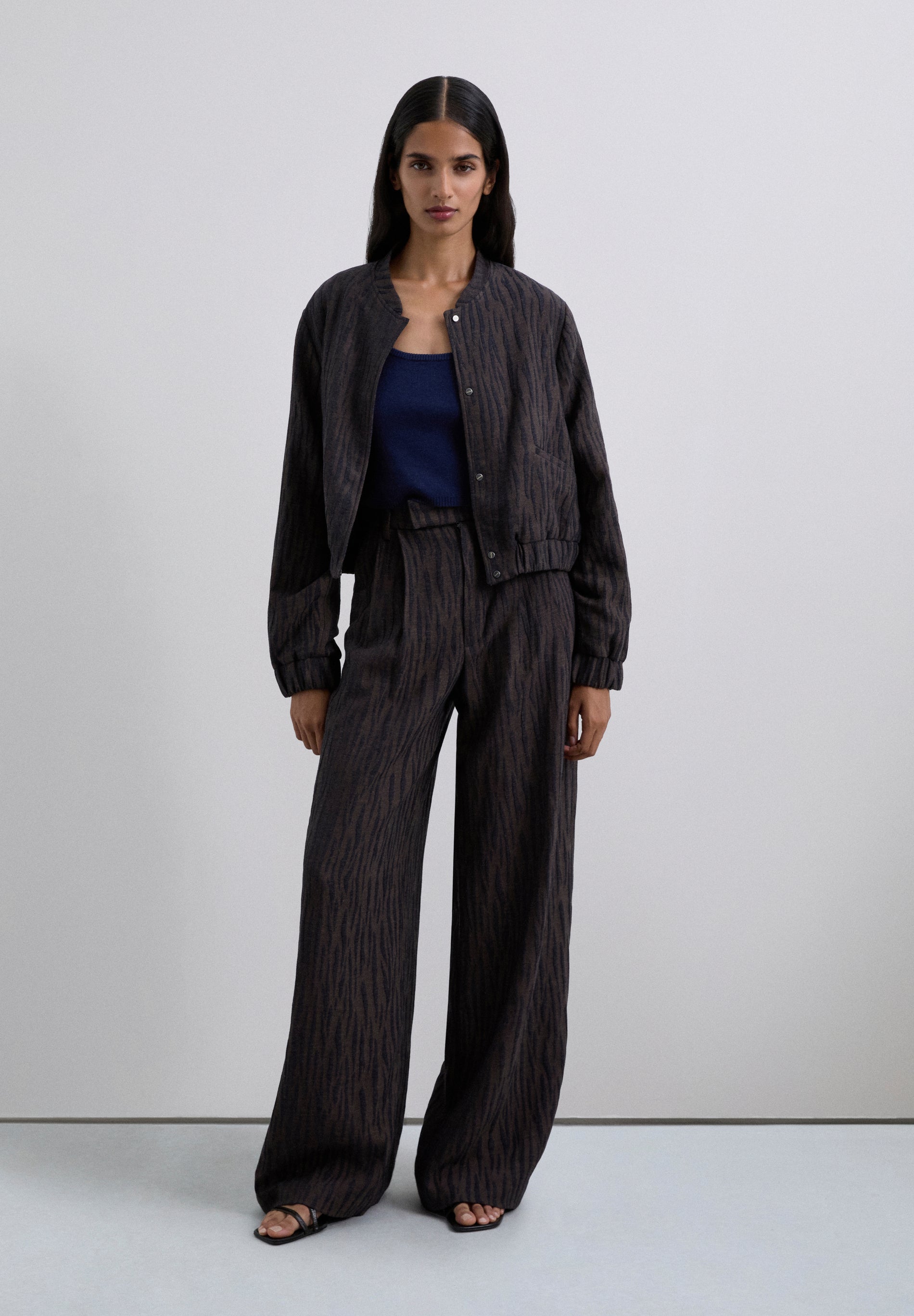 ANIMAL PRINT JACQUARD TROUSERS