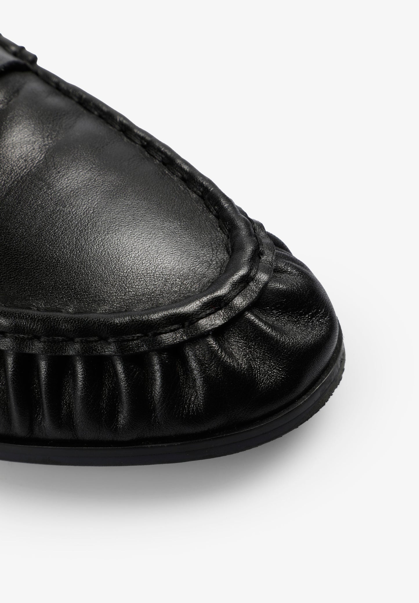 LEATHER LOAFERS