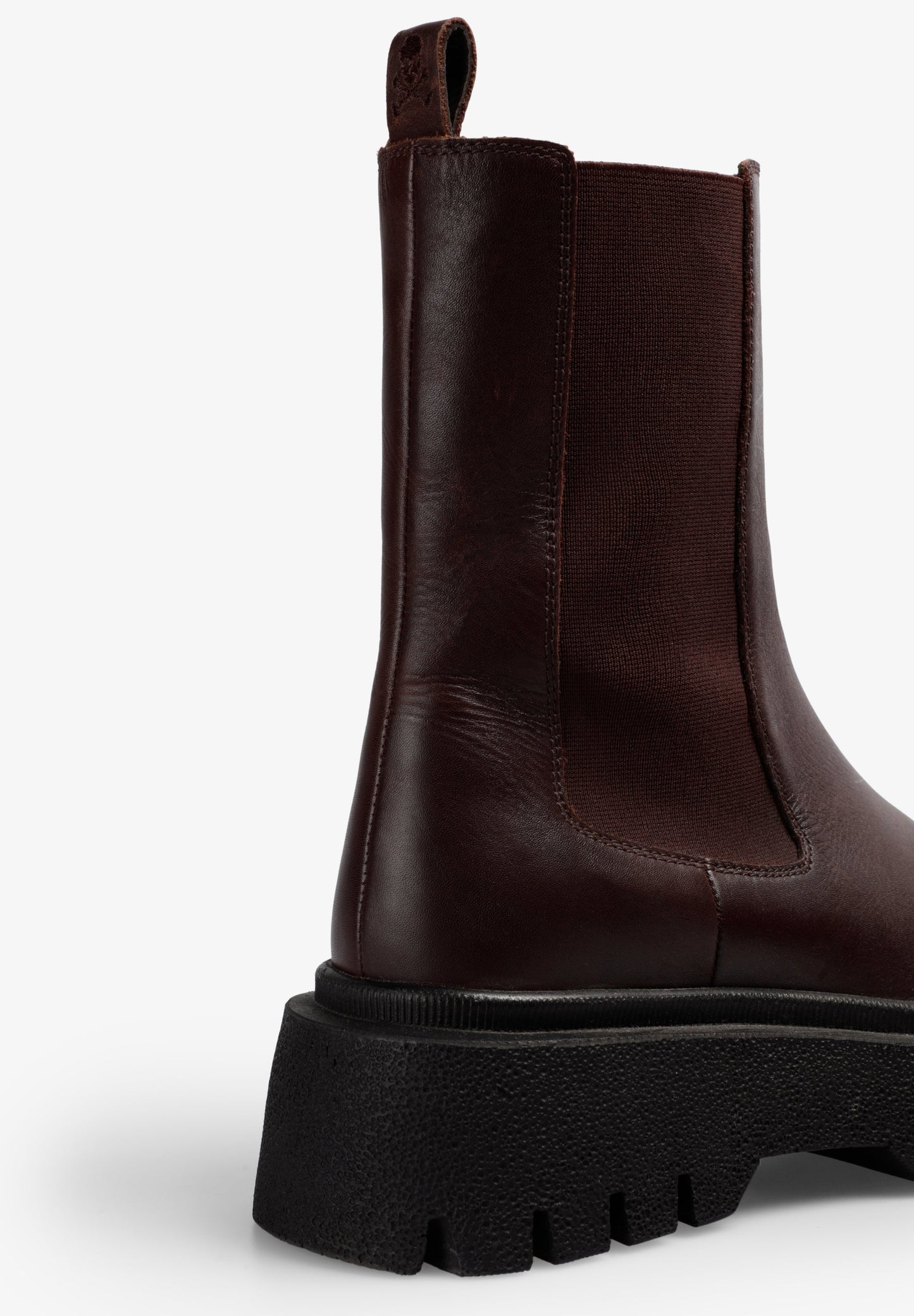 BURGUNDY LEATHER CHELSEA BOOTS