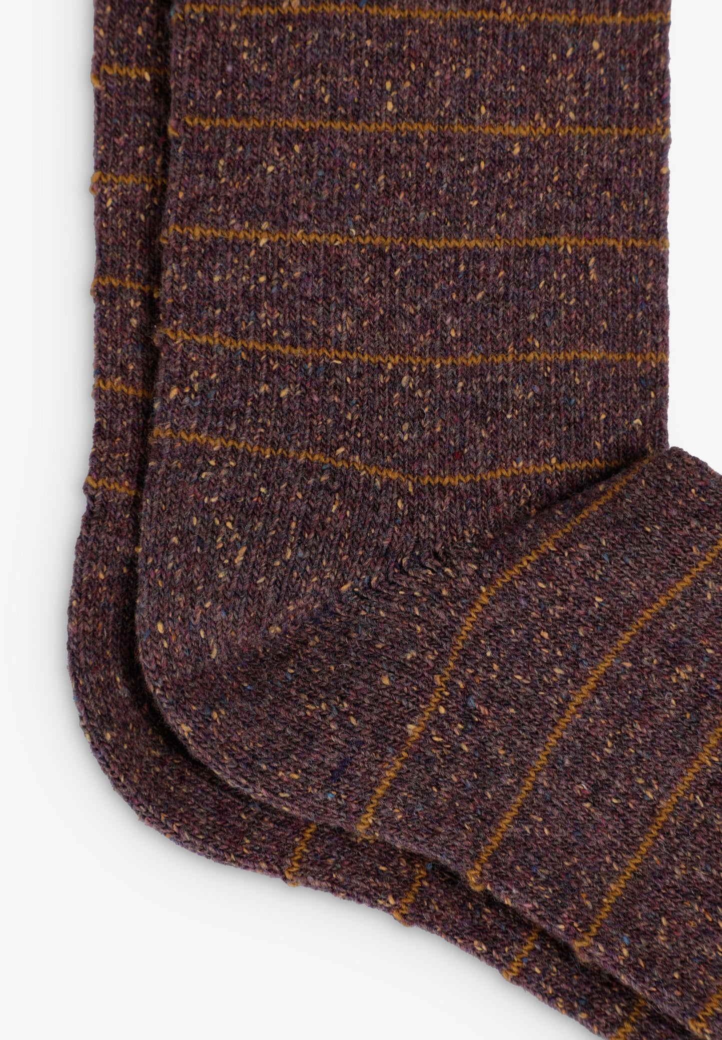 CONTRAST STRIPED SOCKS