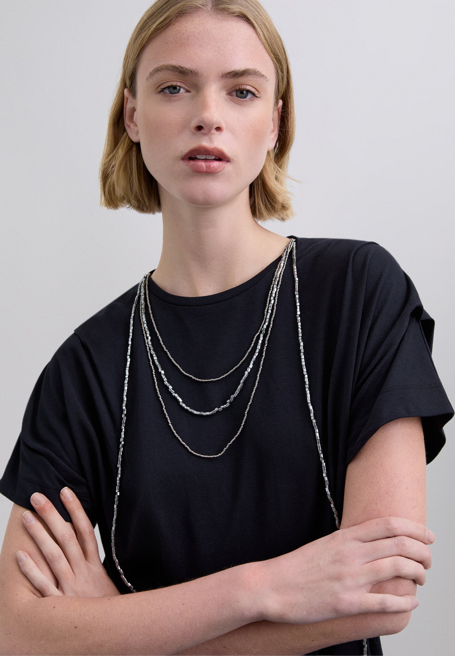 XM SCNECKLACE TEE