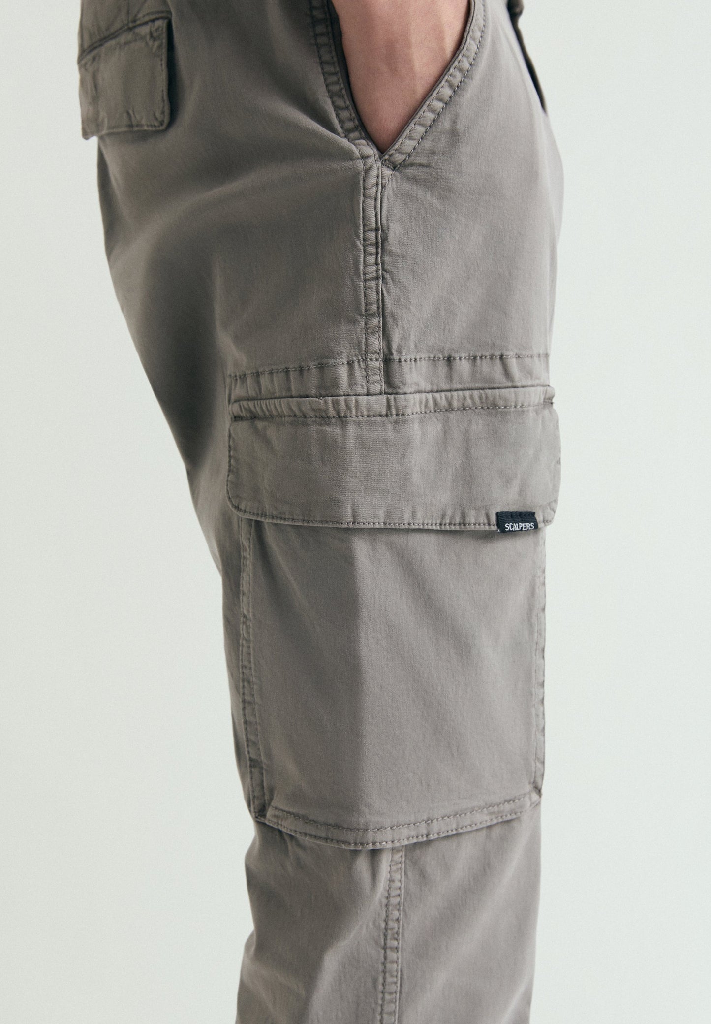 CARGO TROUSERS