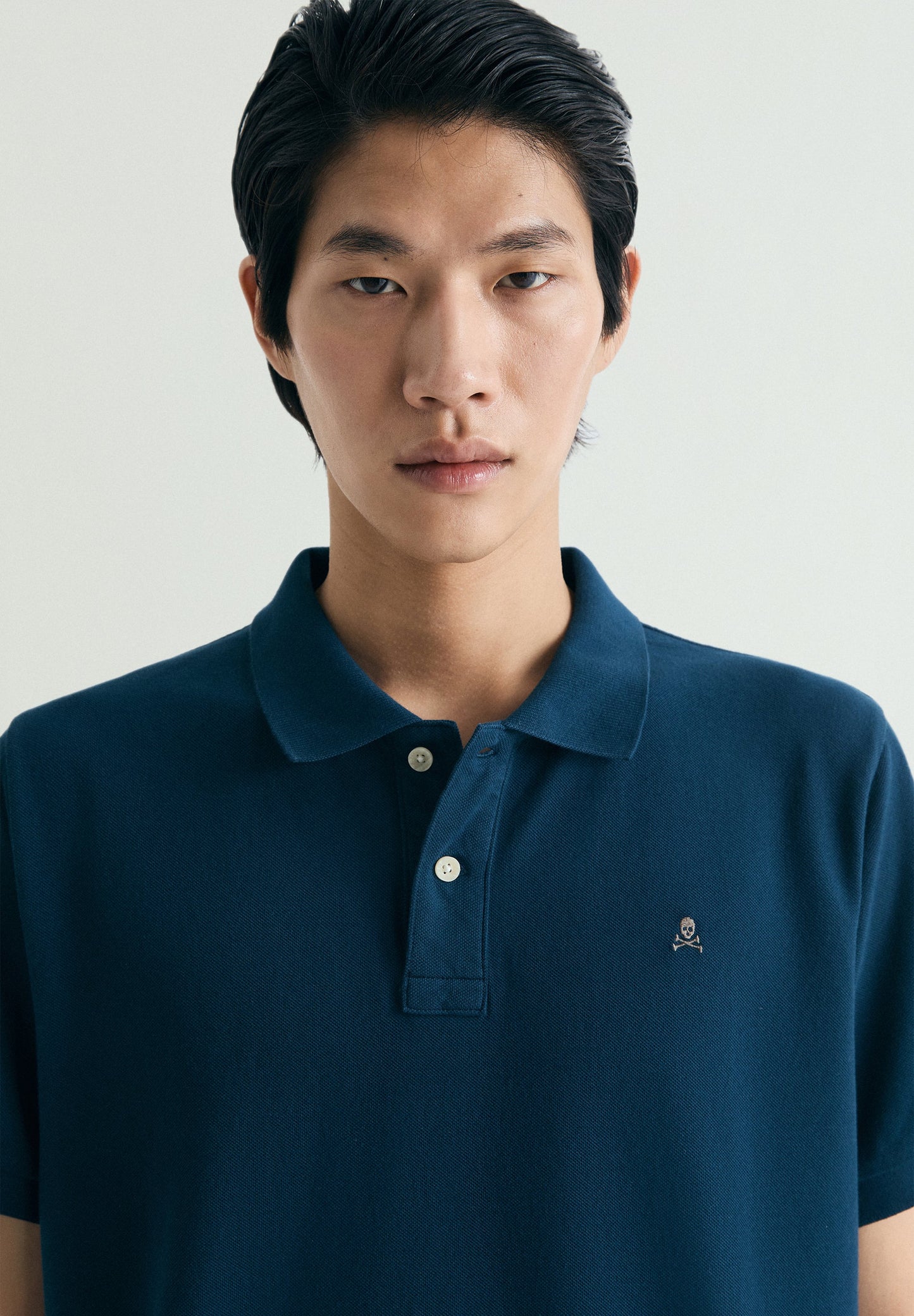 PIQUÉ POLO SHIRT WITH CONTRAST EMBROIDERY