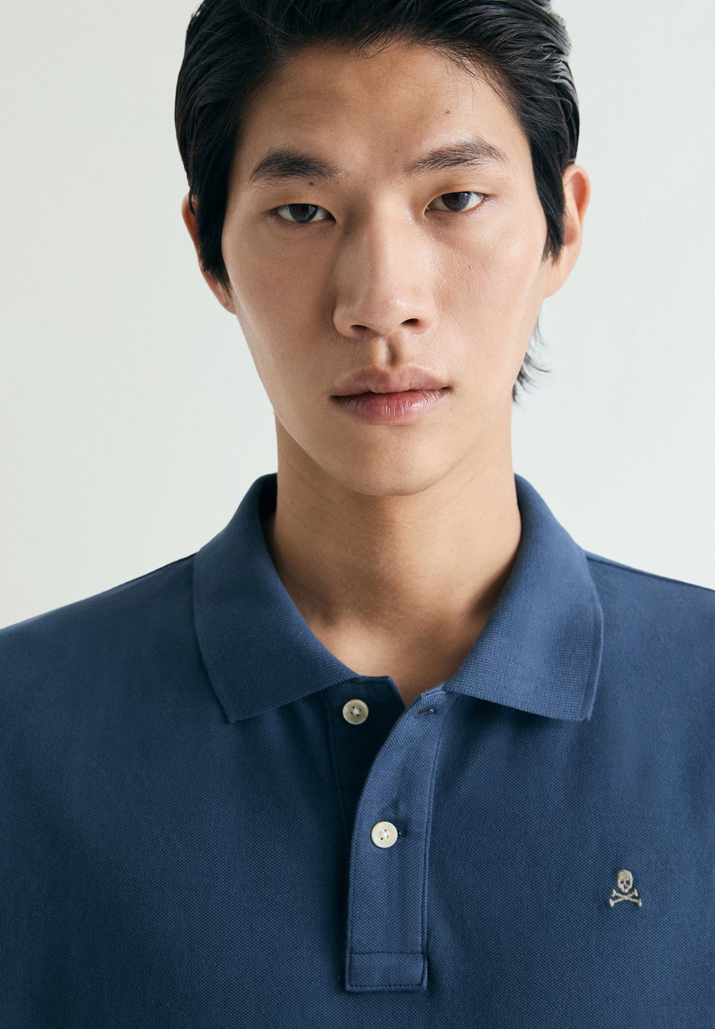 PIQUÉ POLO SHIRT WITH CONTRAST EMBROIDERY