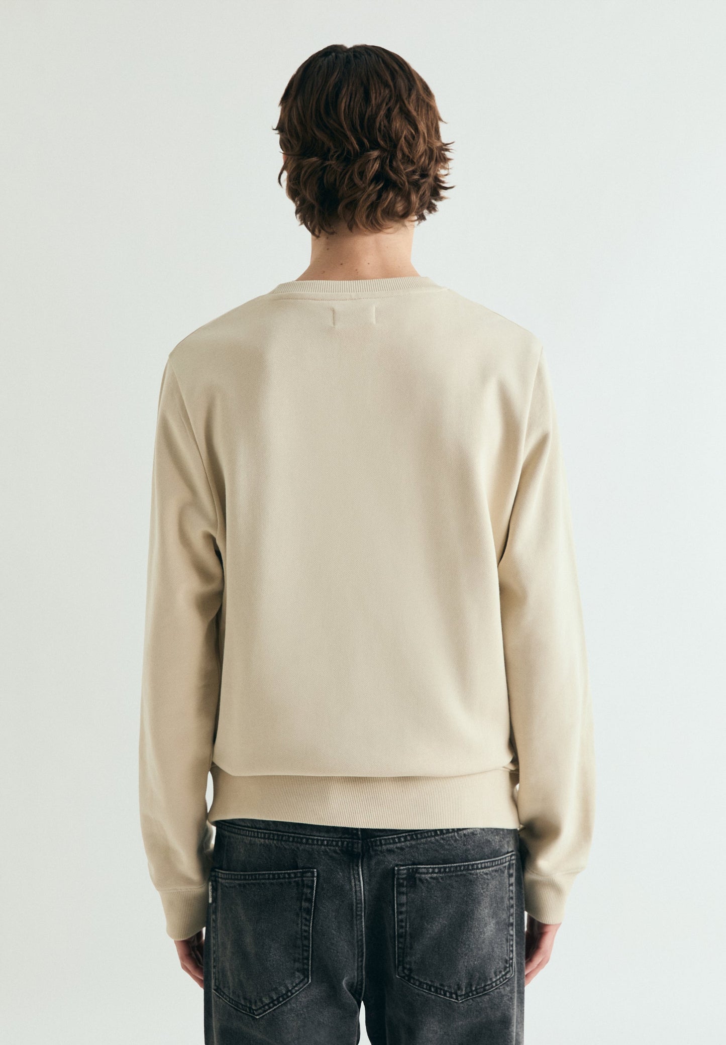 WASHED EMBROIDERED SWEATSHIRT