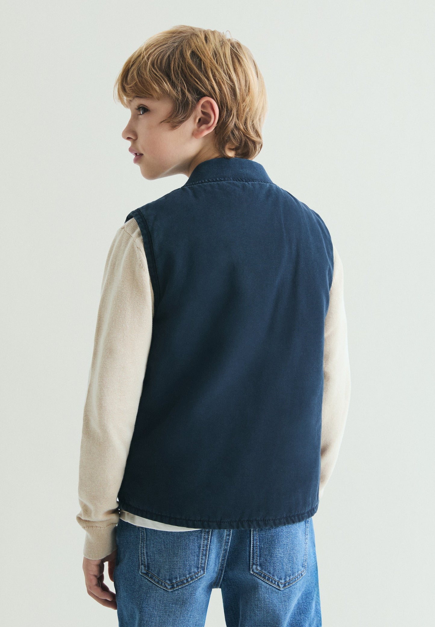 ZIP-UP DENIM GILET