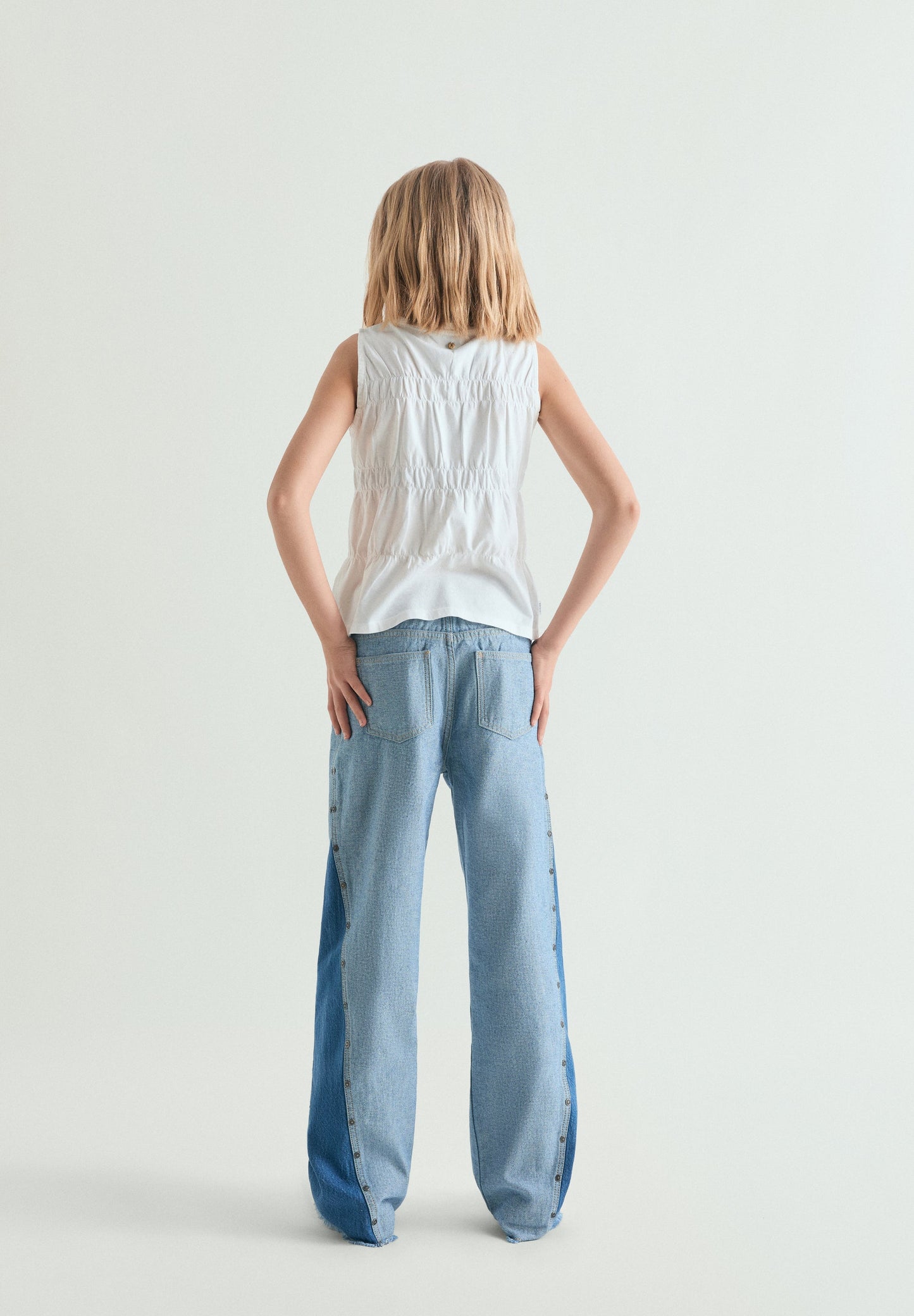 TWO-TONE WIDE LEG JEANS