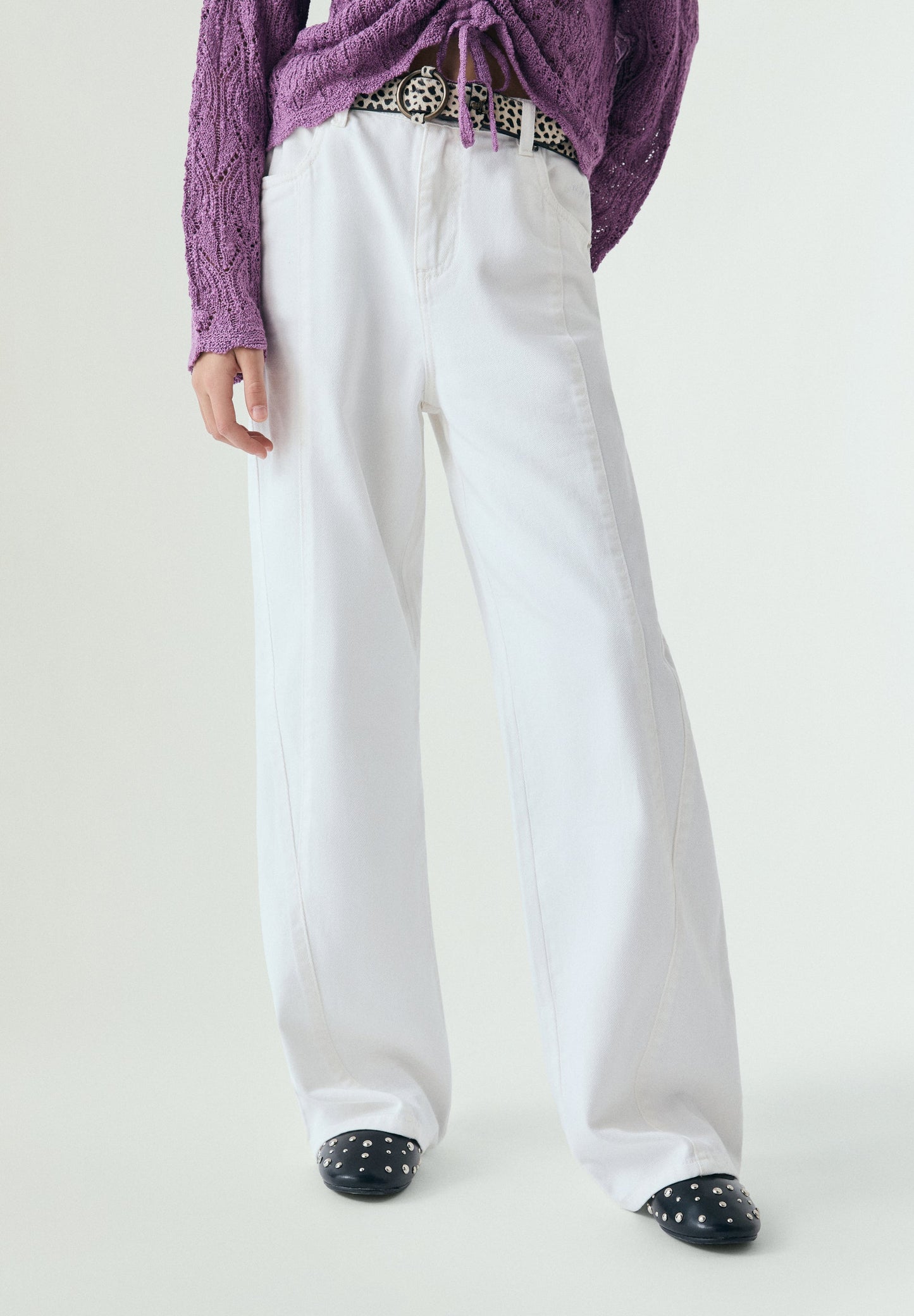 WIDE LEG JEANS WITH SEAMS