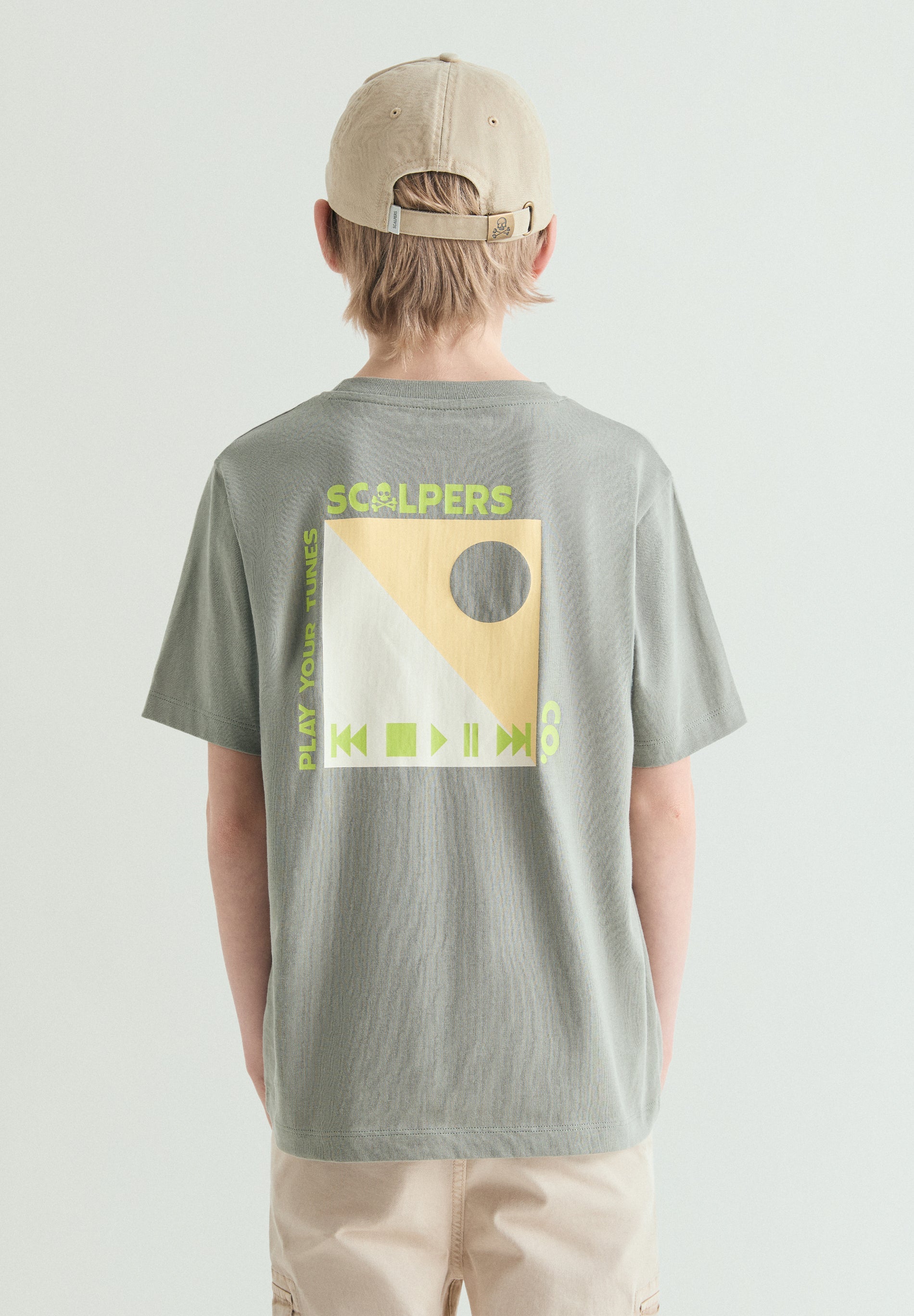 TUNE PRINT T-SHIRT
