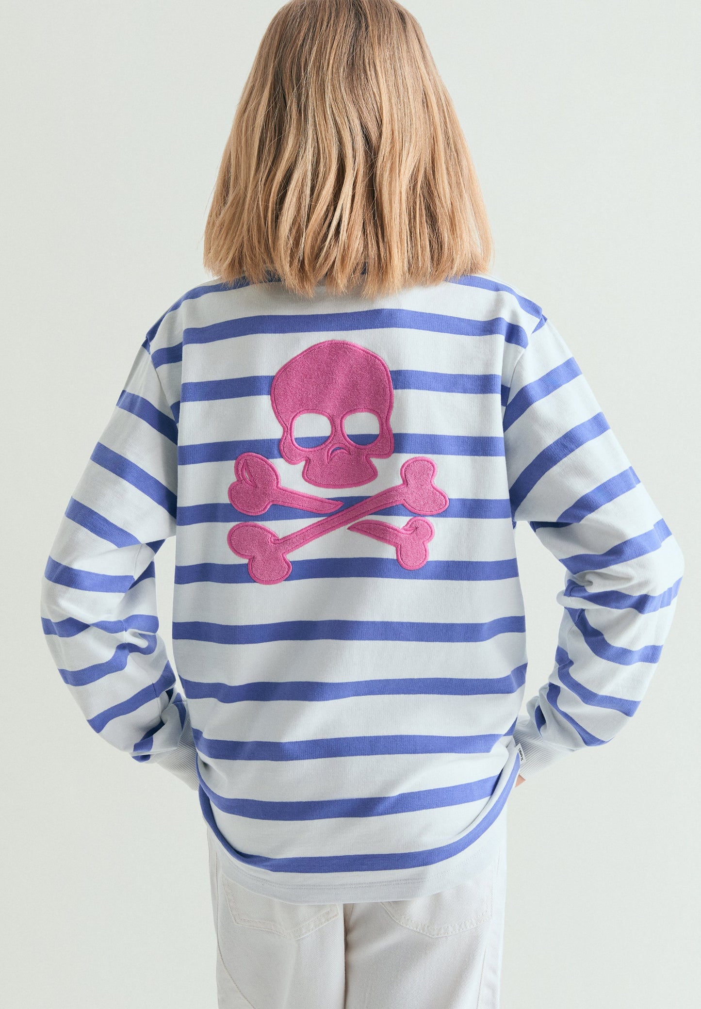 HIGH NECK STRIPED SWEATSHIRT