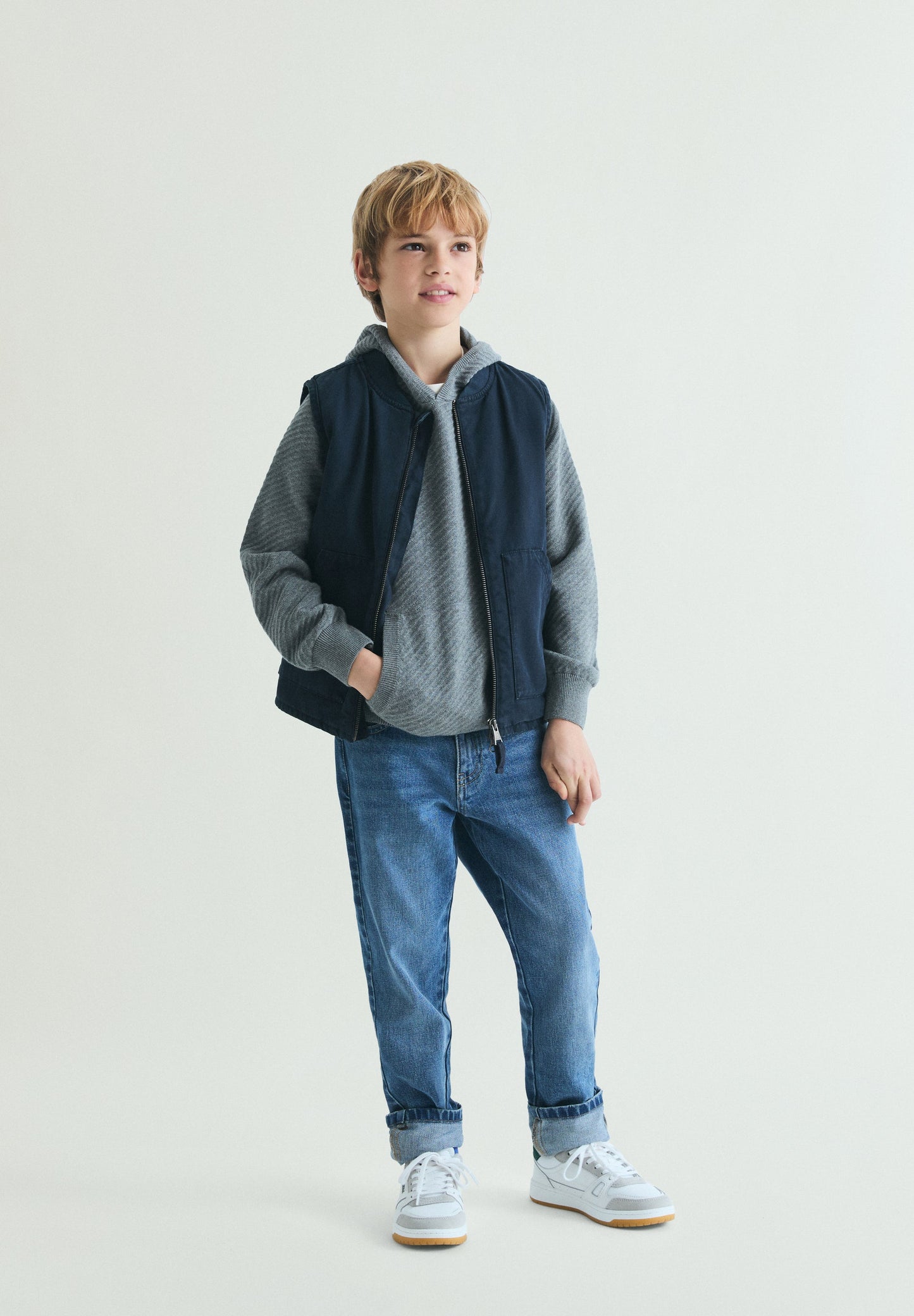 BASIC SKULL SWEATSHIRT