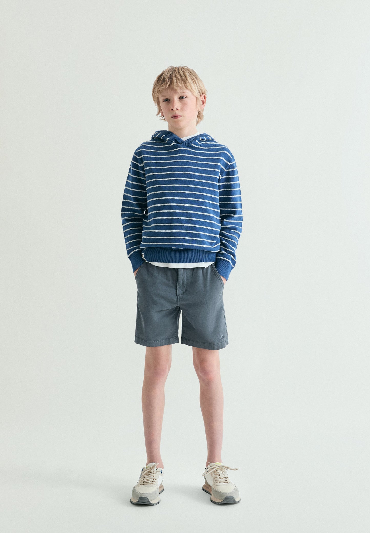 FINE KNIT HOODIE