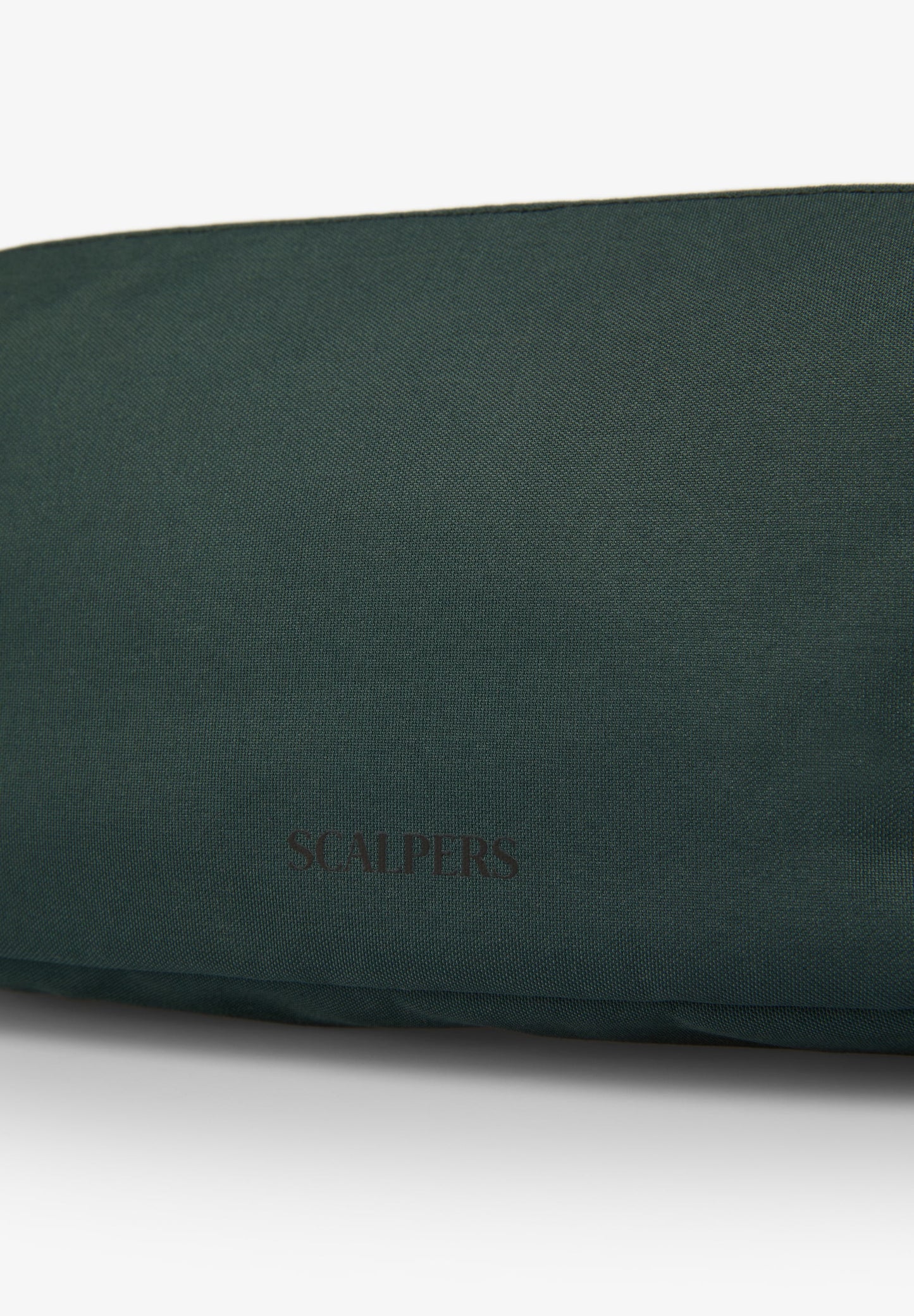 TECHNICAL TOILETRY BAG WITH SKULL