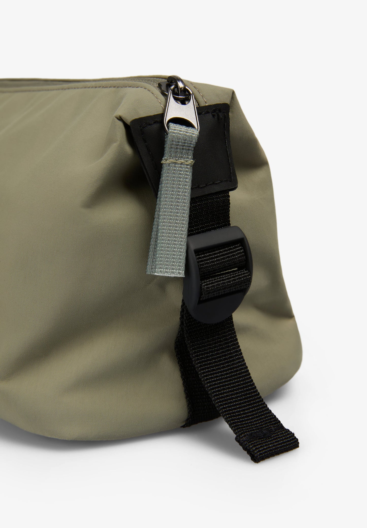 SKULL TRAVEL TOILETRY BAG