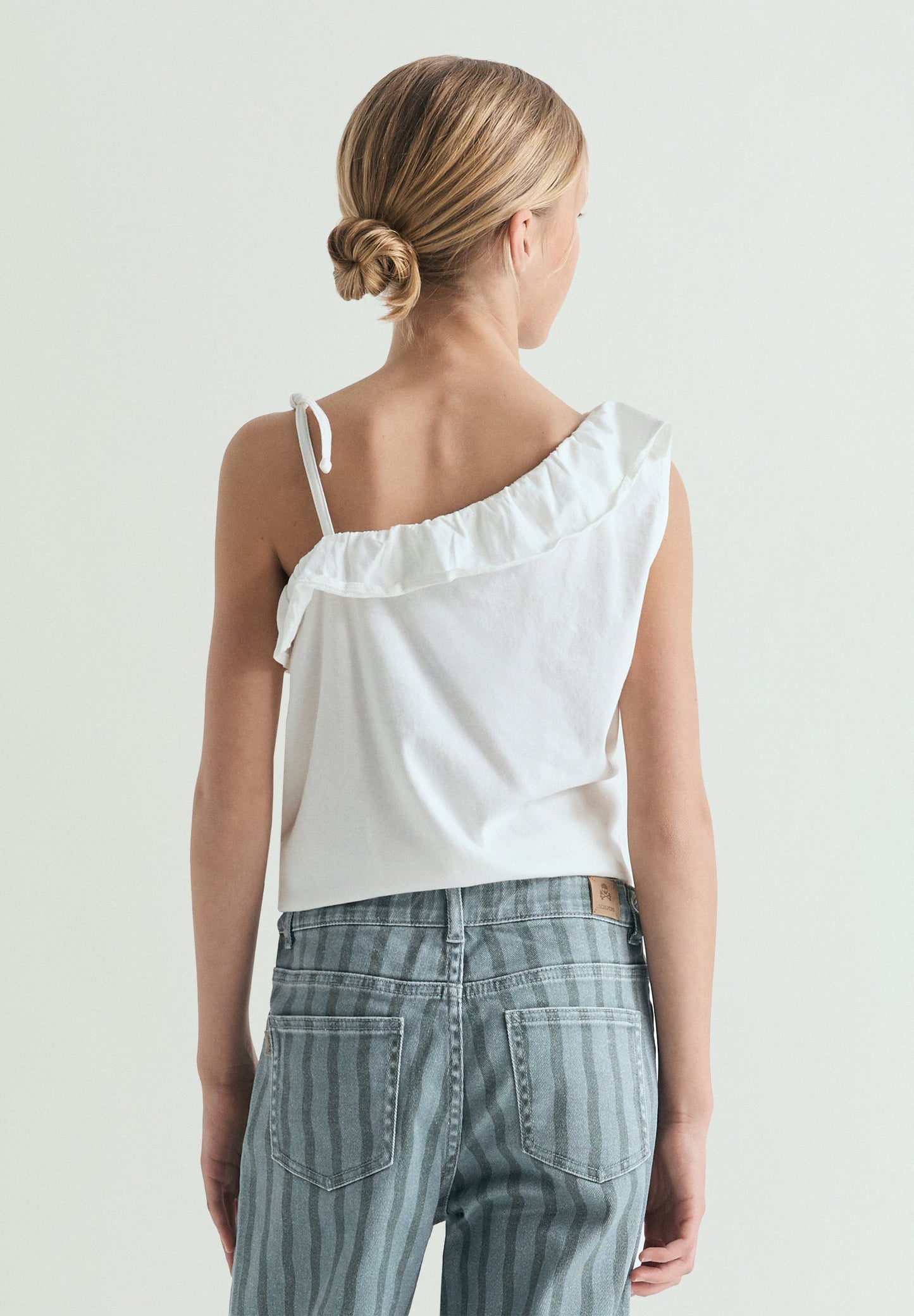 ASYMMETRIC RUFFLE T-SHIRT