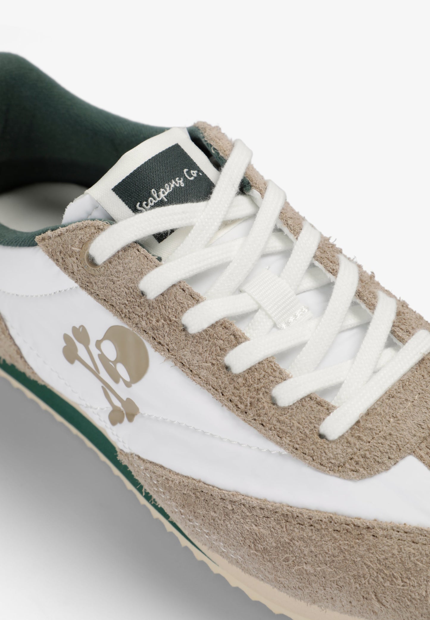 RETRO SKULL SNEAKERS