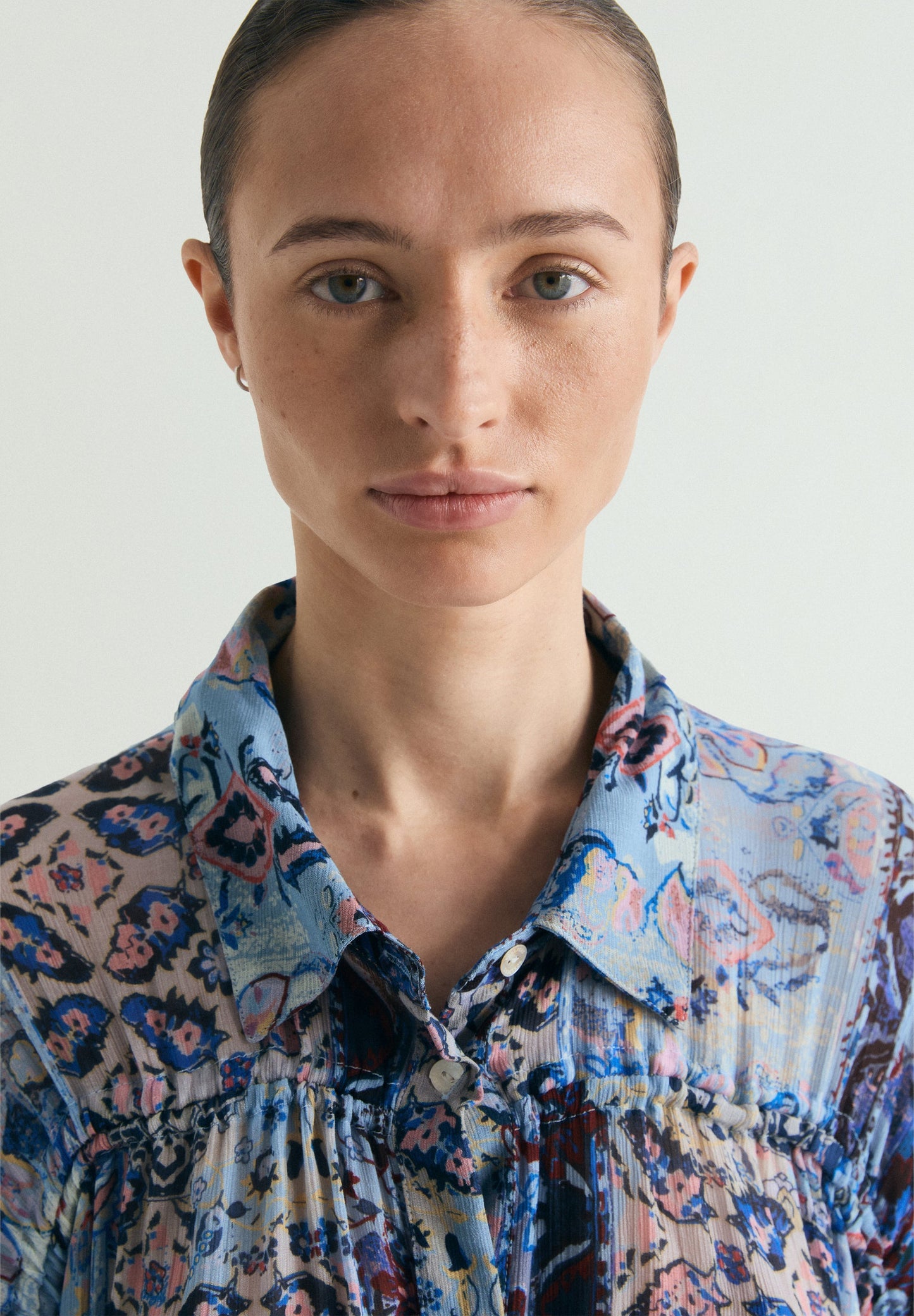 PRINTED FLOWING BLOUSE