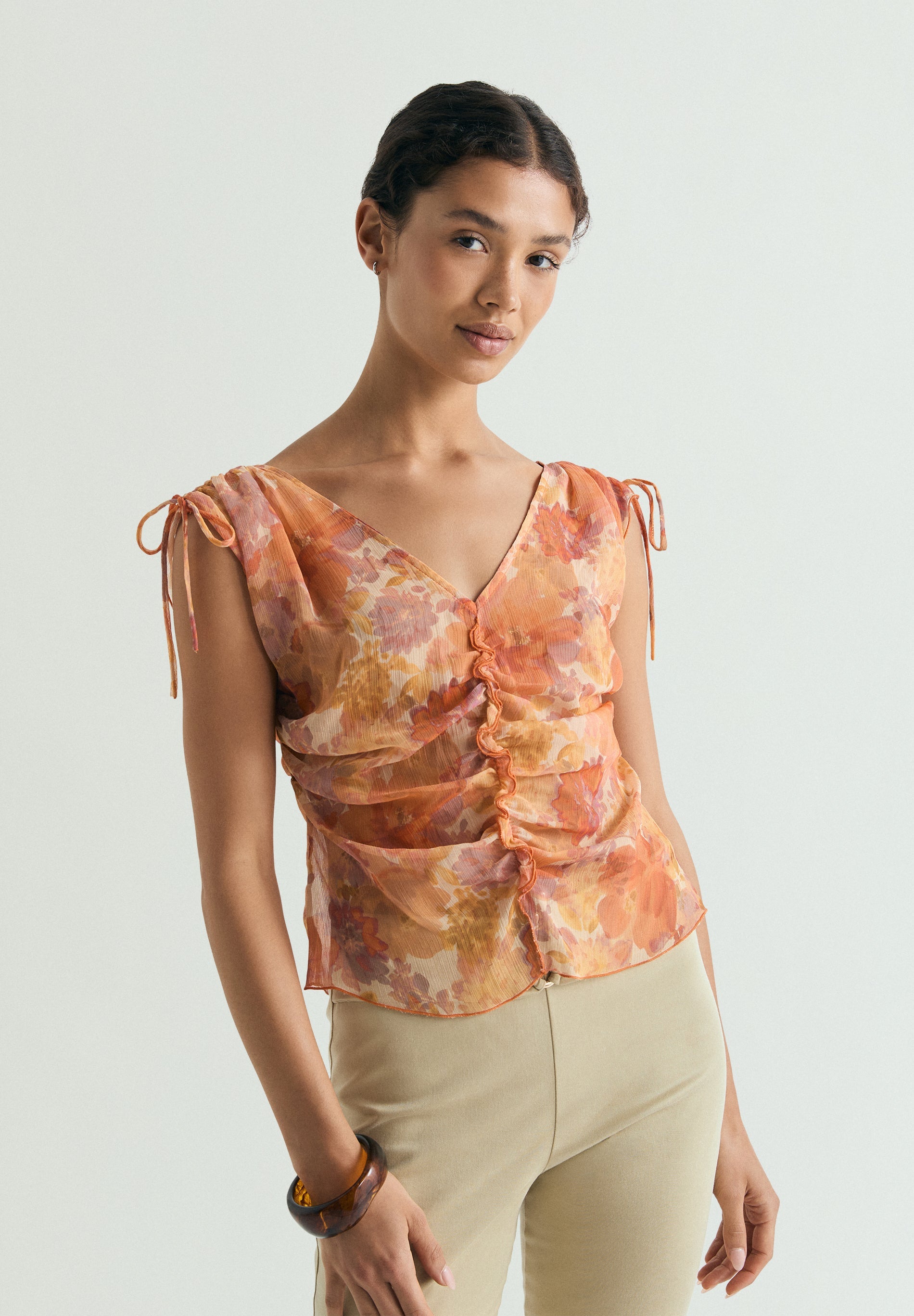 FLORAL GATHERED BLOUSE