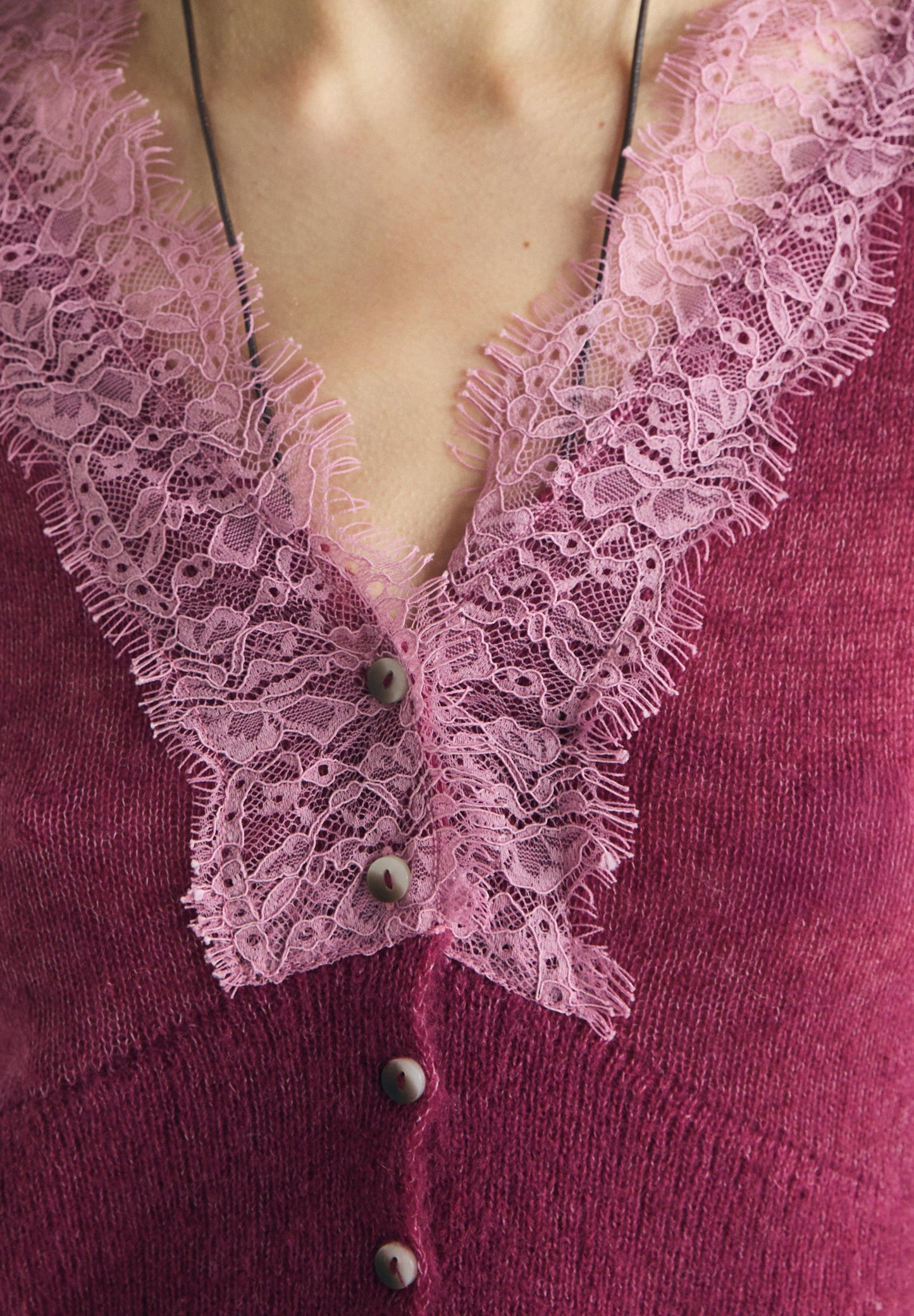 LACE TRIM KNIT CARDIGAN